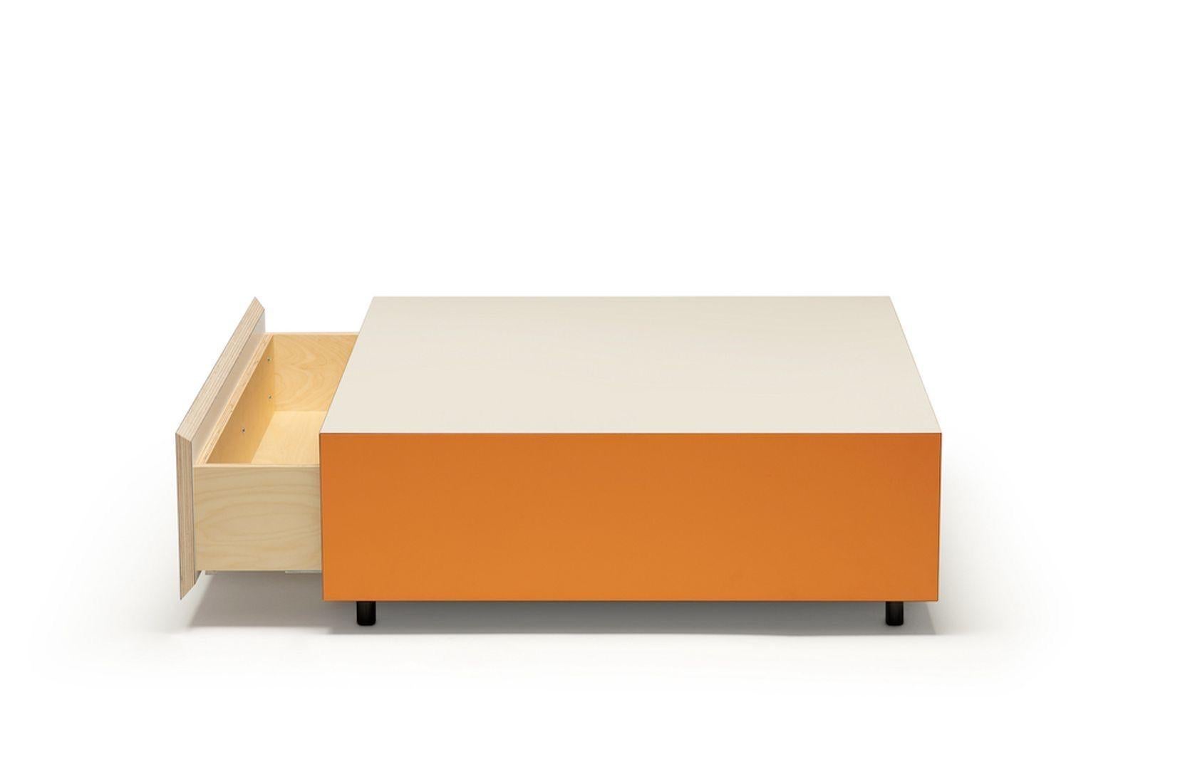 Treating colour as a material, Bloc side tables are based on the idea of recreating a hand-
drawn cube, using different tones and shades to suggest an optical illusion.
Hidden in the plywood structure is a drawer with a soft-open mechanism,