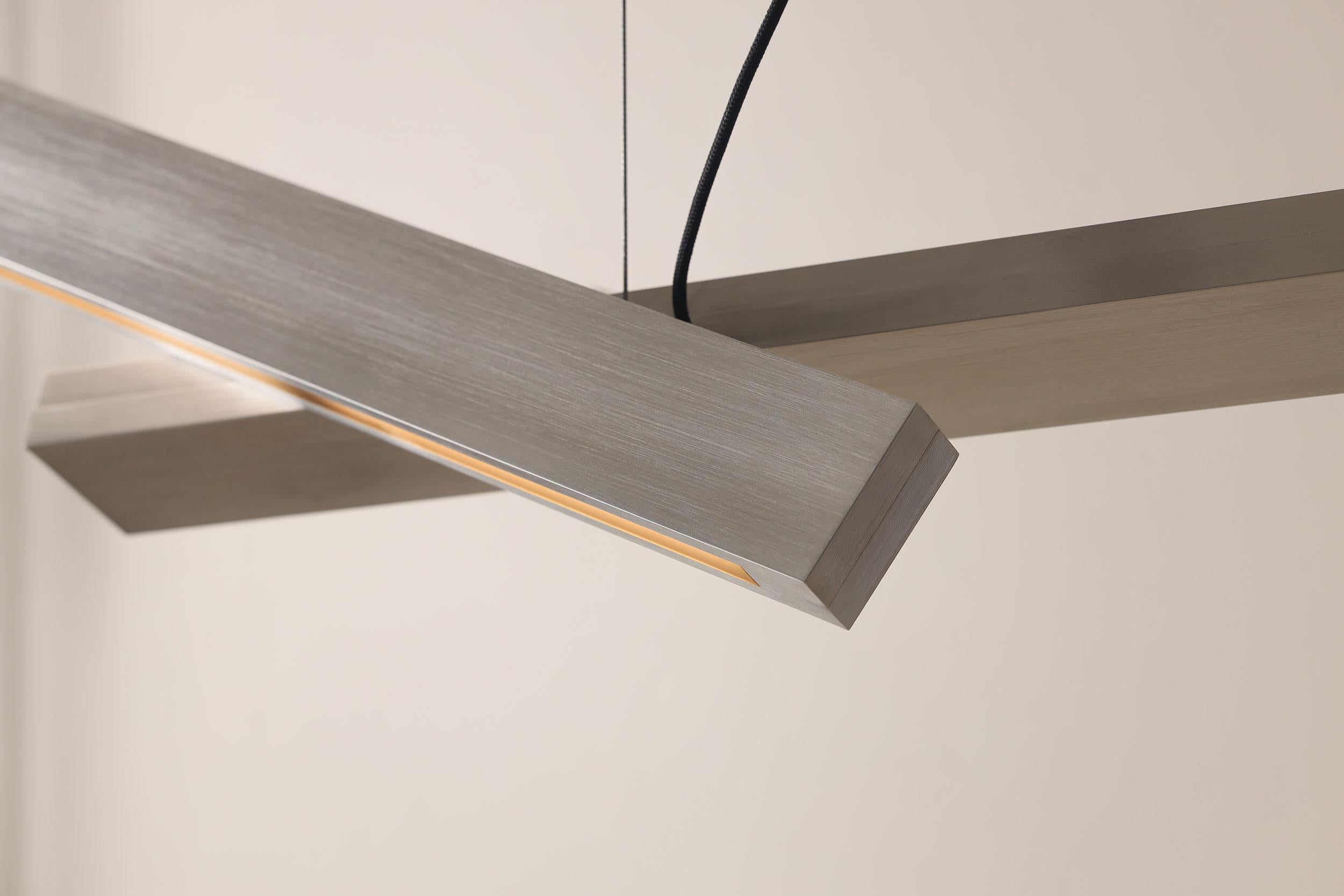 Colgante Bloc , Luminaria LED escultórica brutalista, aluminio cepillado Hecho a mano en venta