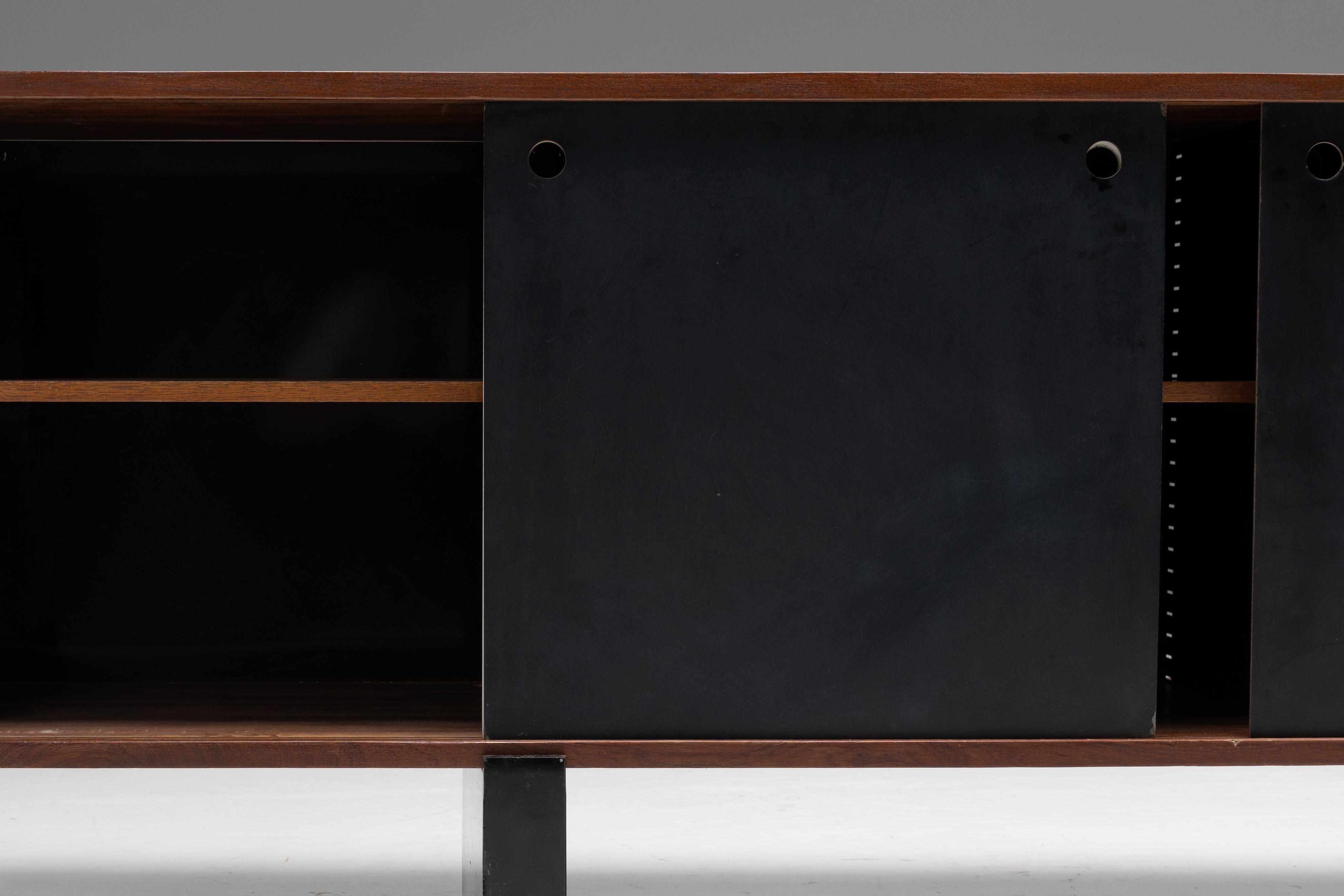 'Bloc' Sideboard by Charlotte Perriand for Cité Cansado, France, 1950s In Excellent Condition For Sale In Antwerp, BE
