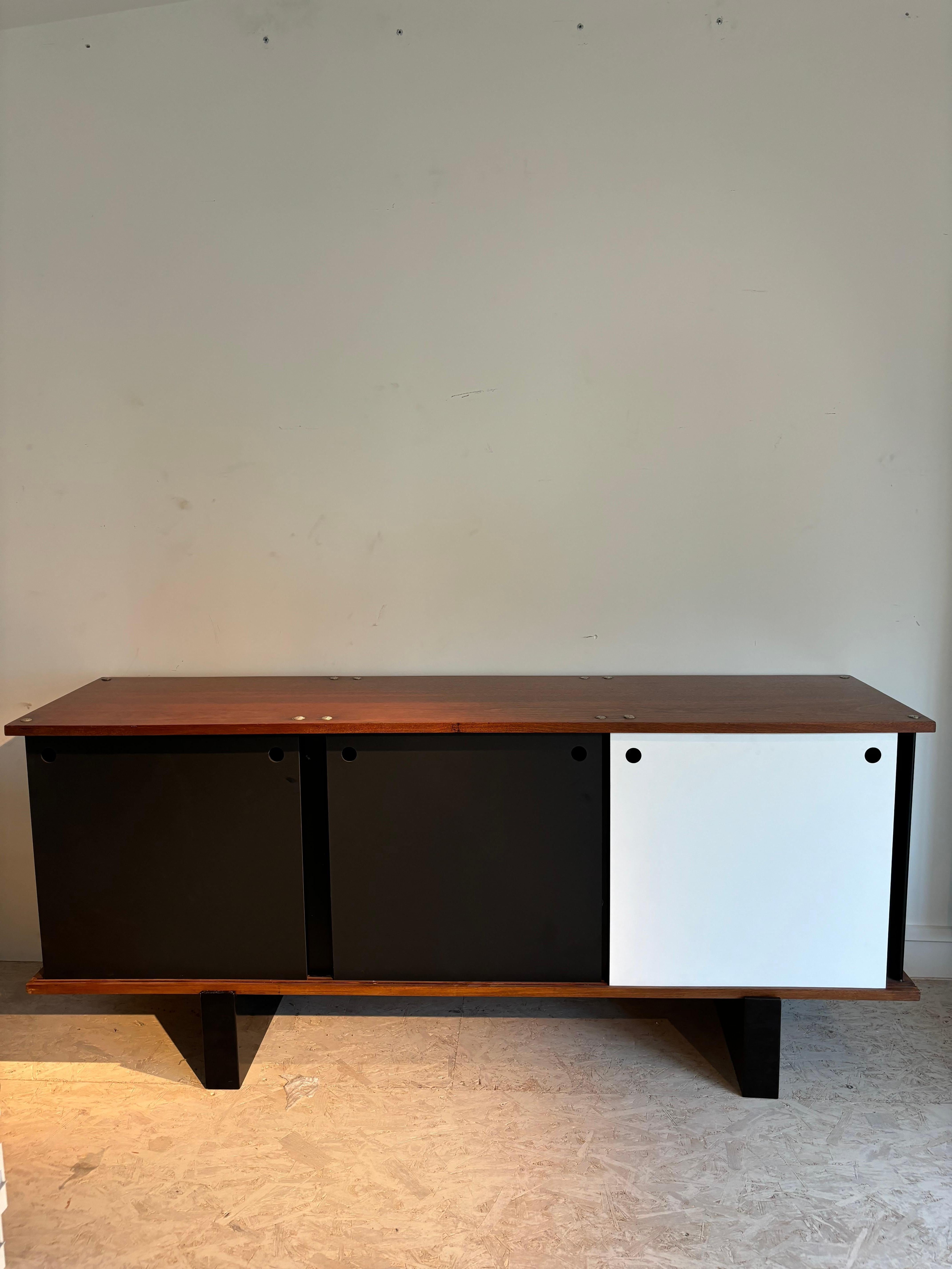 Buffet Bloc de Charlotte Perriand en vente 8