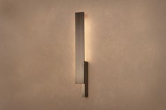 Aplique de pared Bloc , aplique de luz LED, latón macizo con pátina de bronce