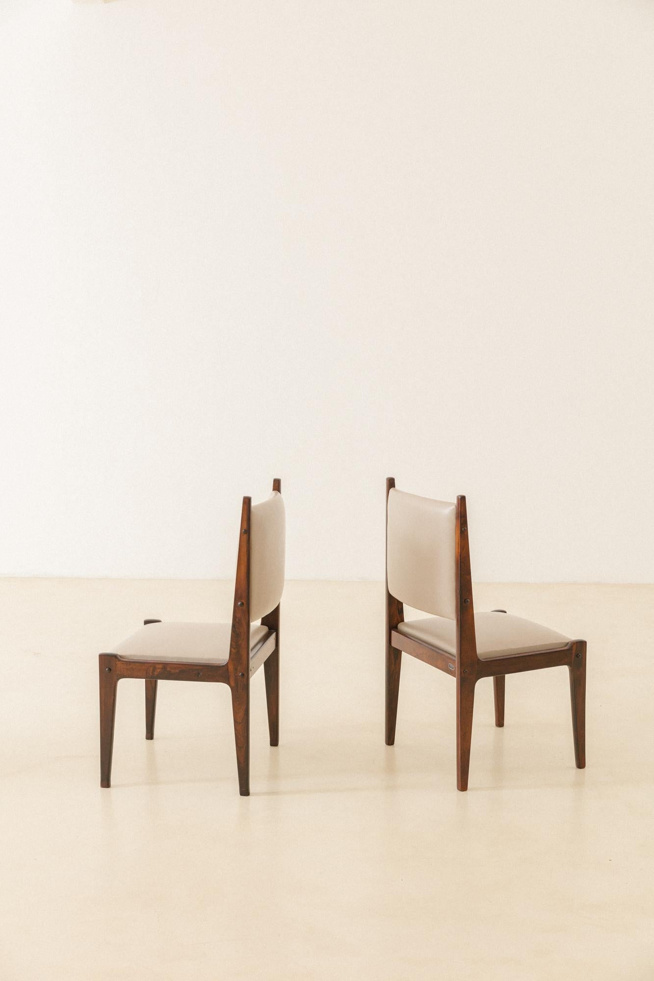 Mid-Century moderno Sedie Bloch di Sergio Rodrigues, design brasiliano del Medioevo, 1964 in vendita