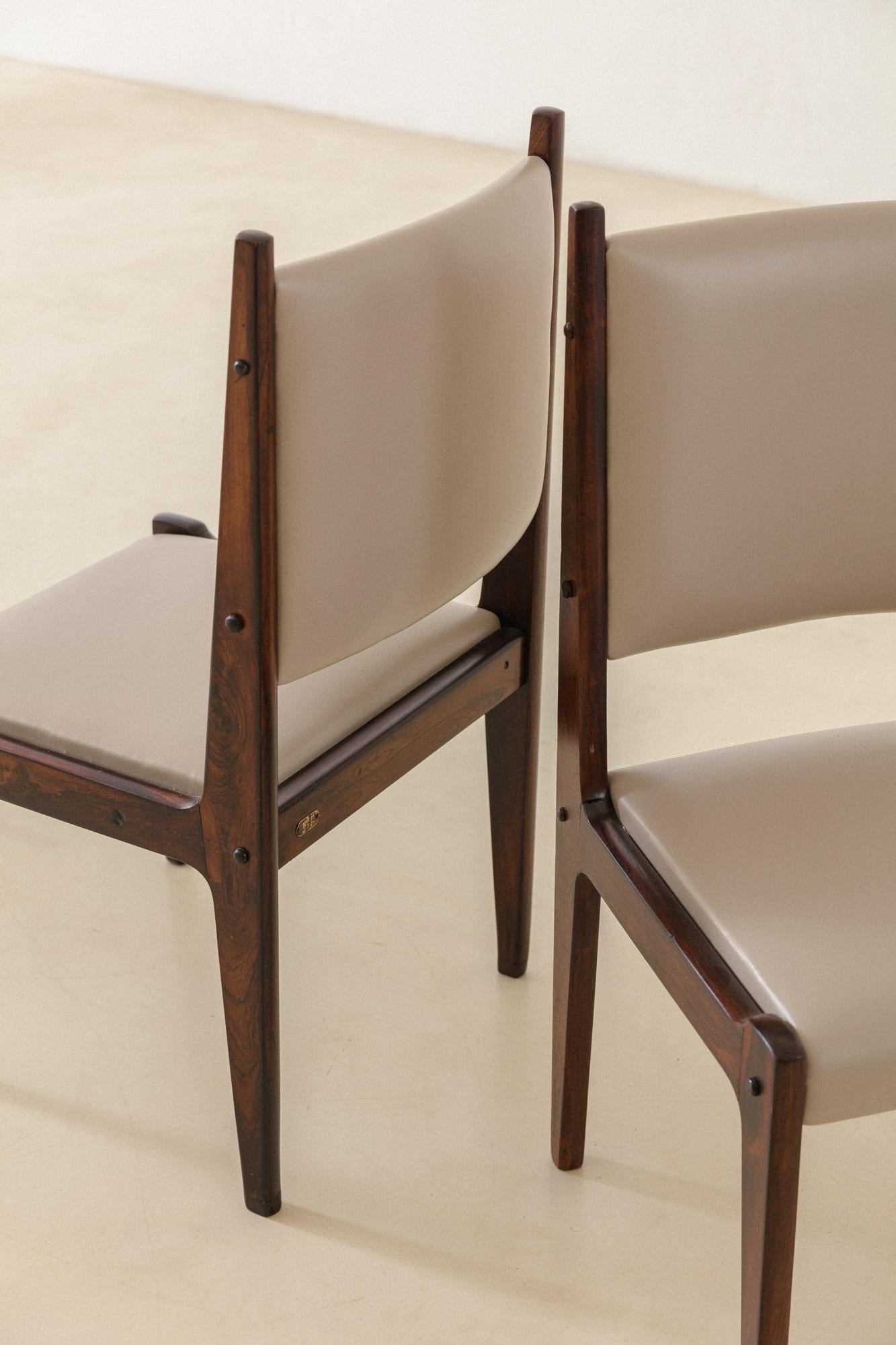 Bloch-Stühle von Sergio Rodrigues, brasilianisches Midcentury-Design, 1964 (Mitte des 20. Jahrhunderts) im Angebot
