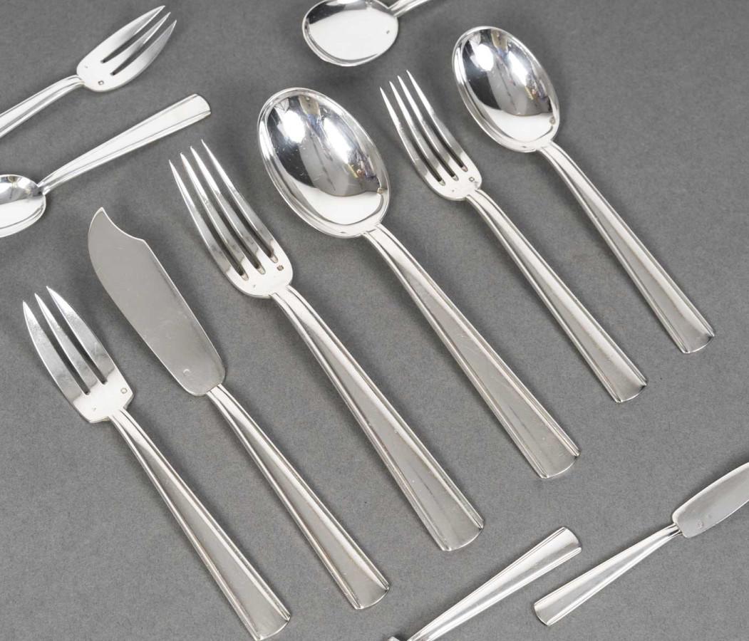 BLOCH ESCHWEGE - STERLING SILVER CUTLERY SET - 266 Pieces, 1930s Period In Excellent Condition For Sale In SAINT-OUEN-SUR-SEINE, FR