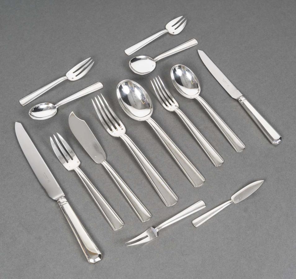 BLOCH ESCHWEGE - STERLING SILVER CUTLERY SET - 266 Pieces, 1930s Period For Sale 1