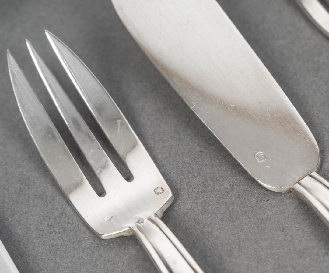 BLOCH ESCHWEGE - STERLING SILVER CUTLERY SET - 266 Pieces, 1930s Period For Sale 4