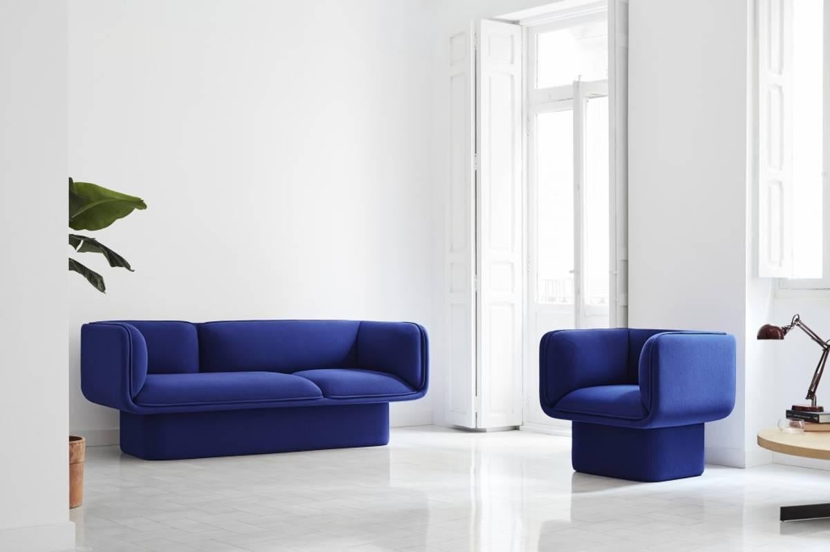 Blaues Sofa mit Blockschliff von Pepe Albargues (Spanisch) im Angebot