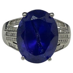 Anello in platino con tanzanite AAAA/Blocco D e diamante E-F/VS2 da 12,05 ctw.