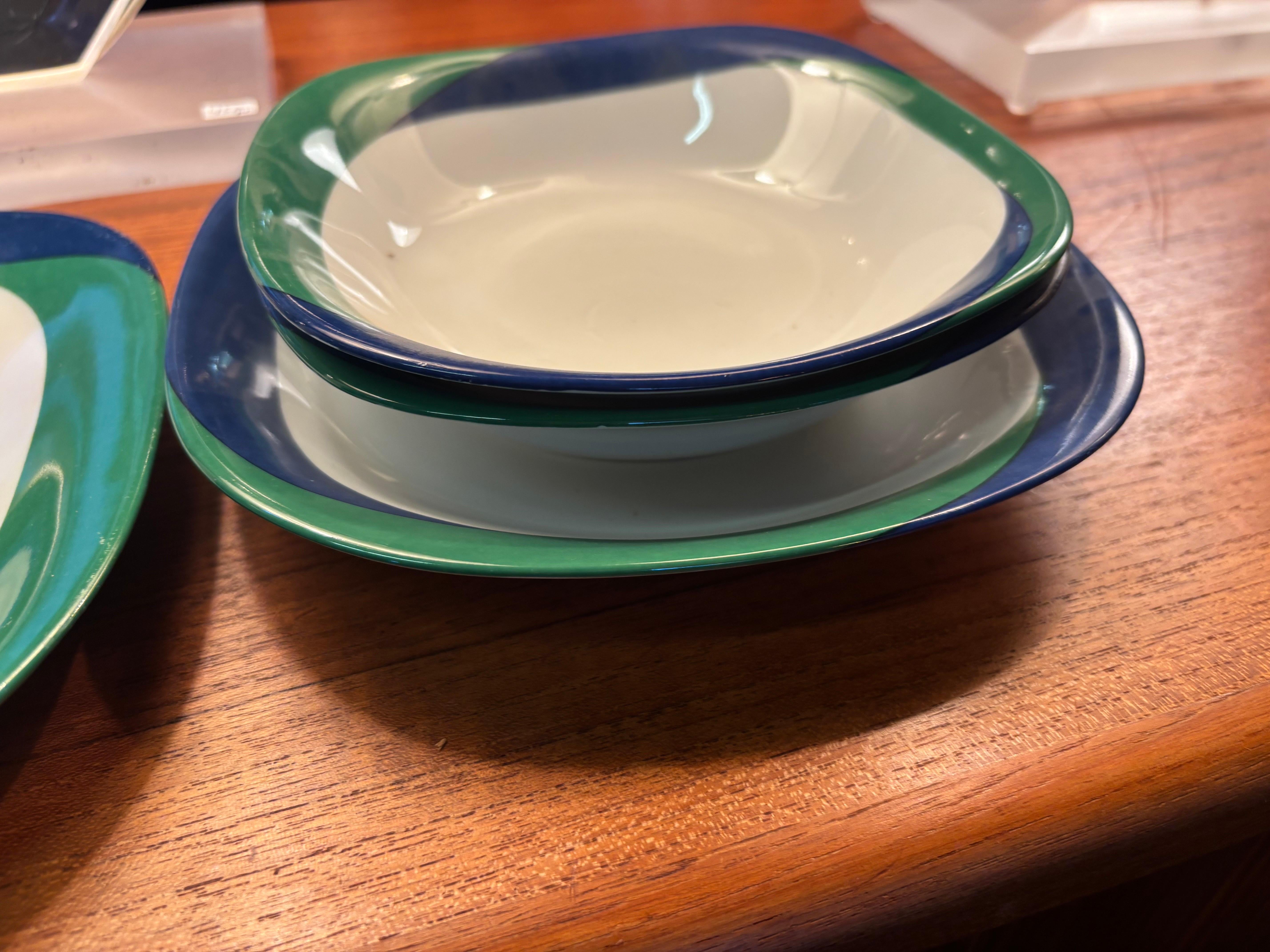 Bloc Germany Study in Squares Dinnerware Set en vente 4