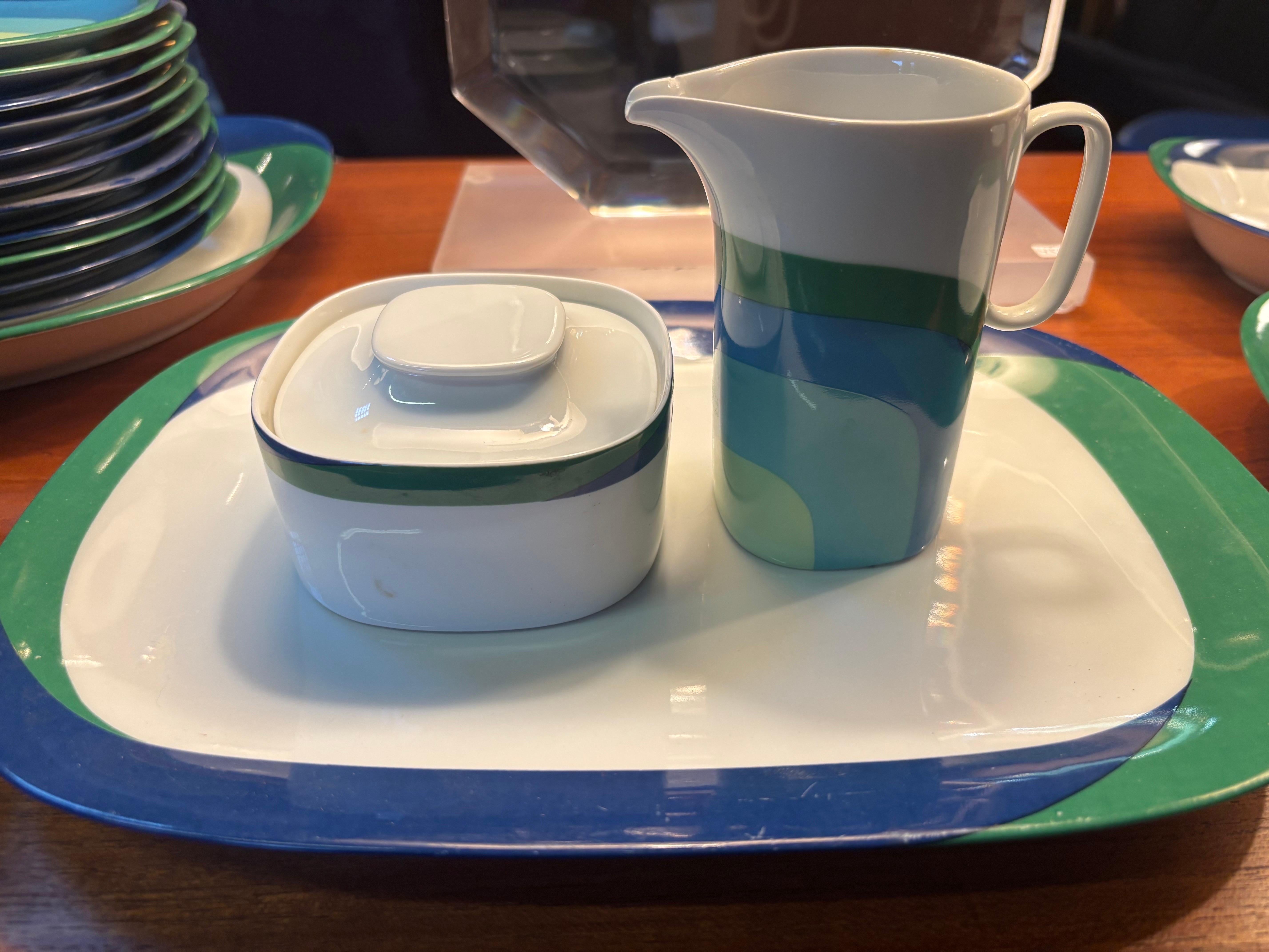 Bloc Germany Study in Squares Dinnerware Set en vente 1