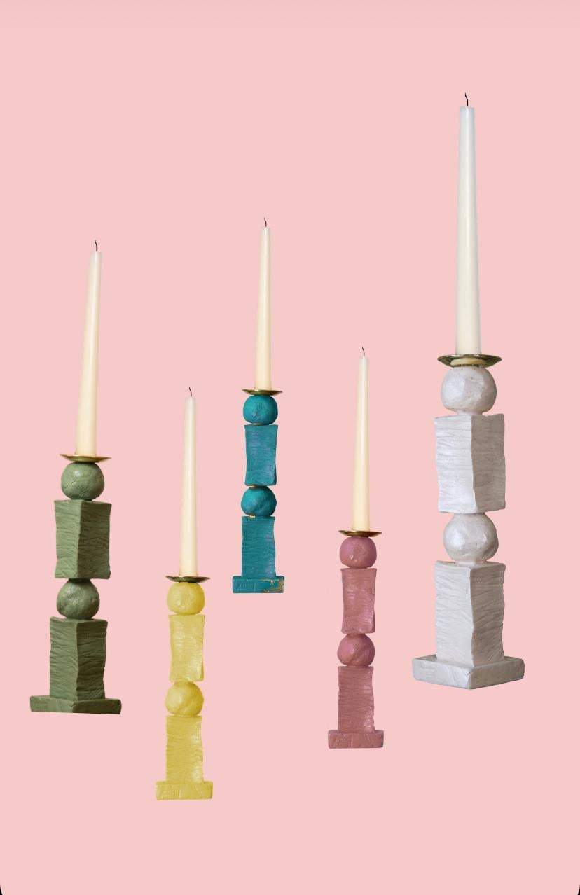 Zeitgenössisches weißes Kerzenständer-Set aus Block und Perlen von Margit Wittig im Angebot 1