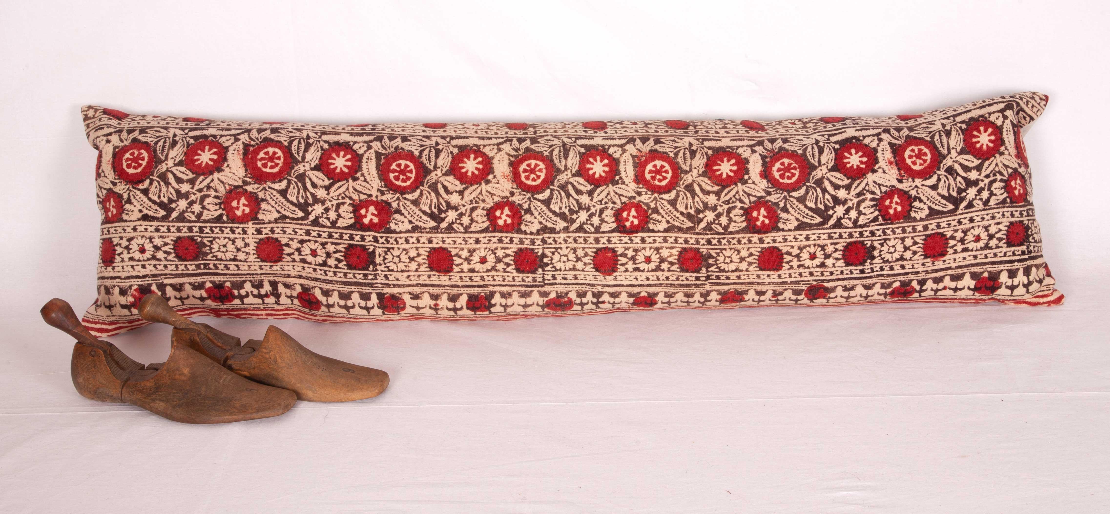 Block Print Lumbar Pillow Case Made from an Uzbek Print, Early 20th Century In Good Condition In Istanbul, TR