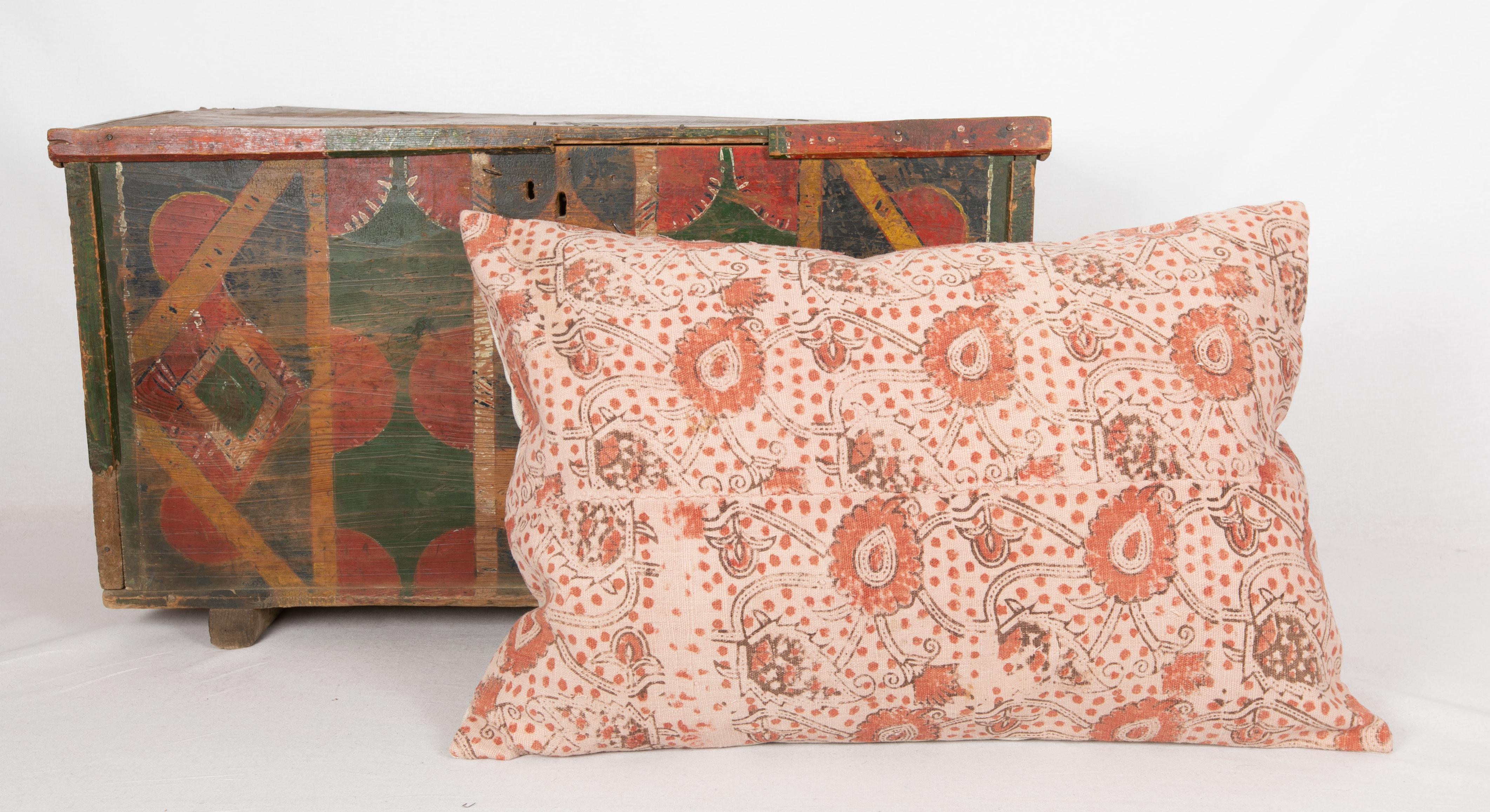 Block Printed Cotton Pillow Cover, Uzbekistan, 1930s For Sale 1