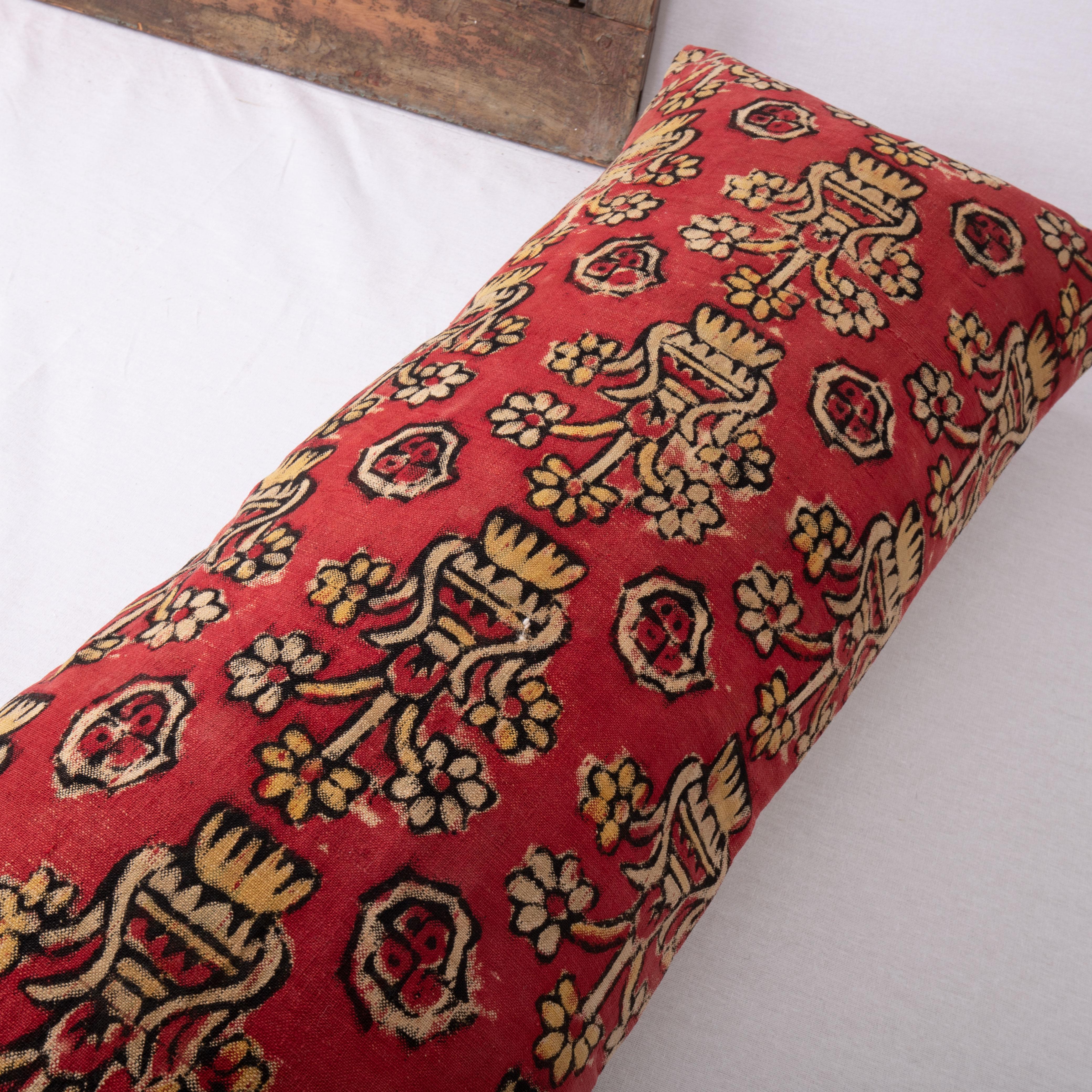 Block Printed Lumbar PillowCover from WesternAnatolia Turkey 1stHalf 20thCentury In Good Condition For Sale In Istanbul, TR