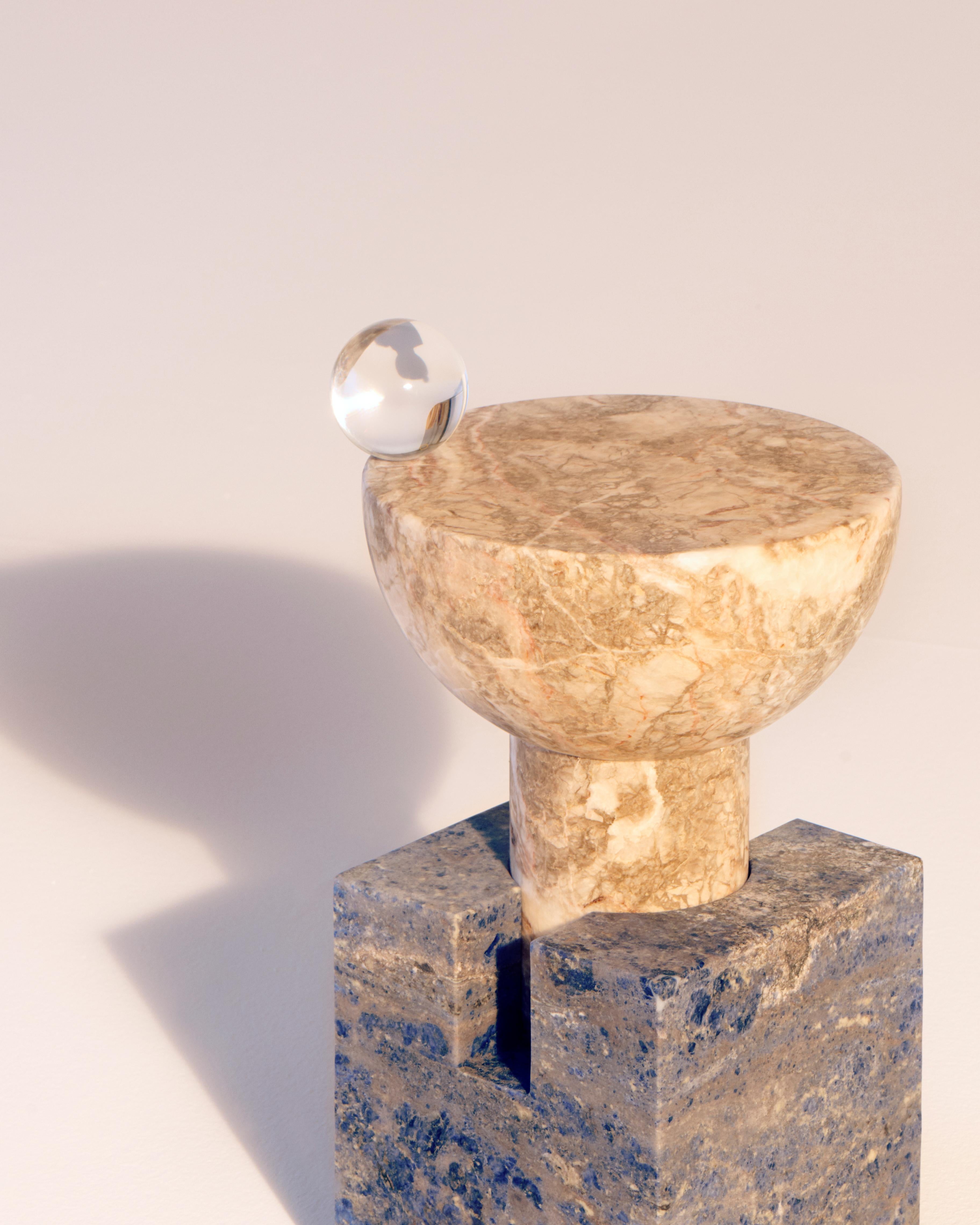 Block-Beistelltisch aus Marmor von Anna Karlin, Made in Italy im Zustand „Neu“ im Angebot in Milan, IT
