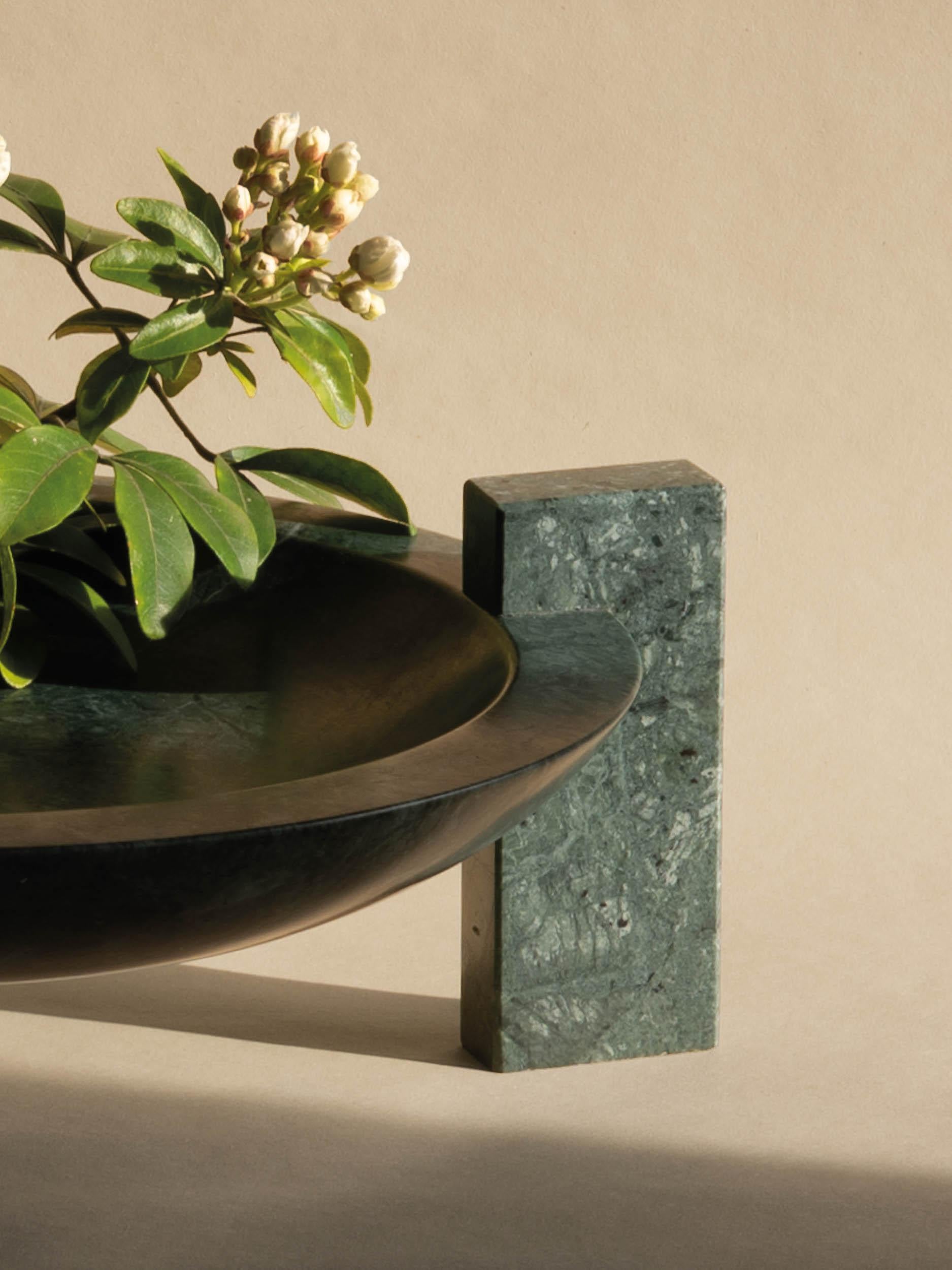 Centro de Mesa Bajo Verde Guatemala by Studionudo Posmoderno en venta