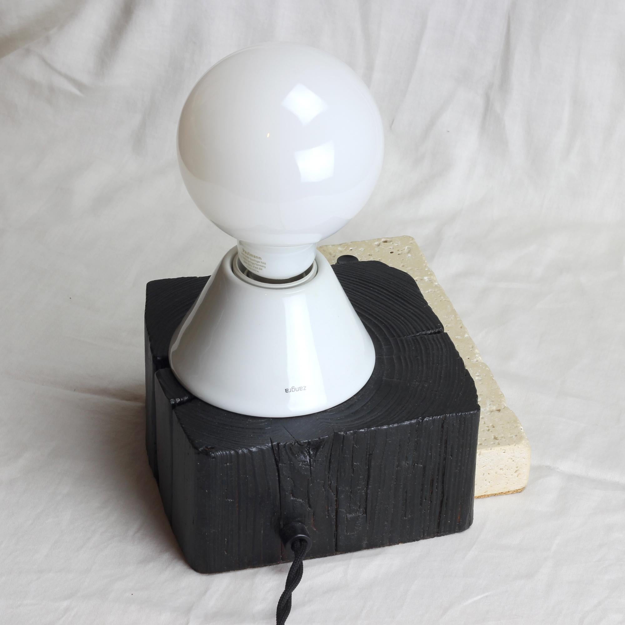 Hongrois Lampe de table Block de Gabor Gobi en vente
