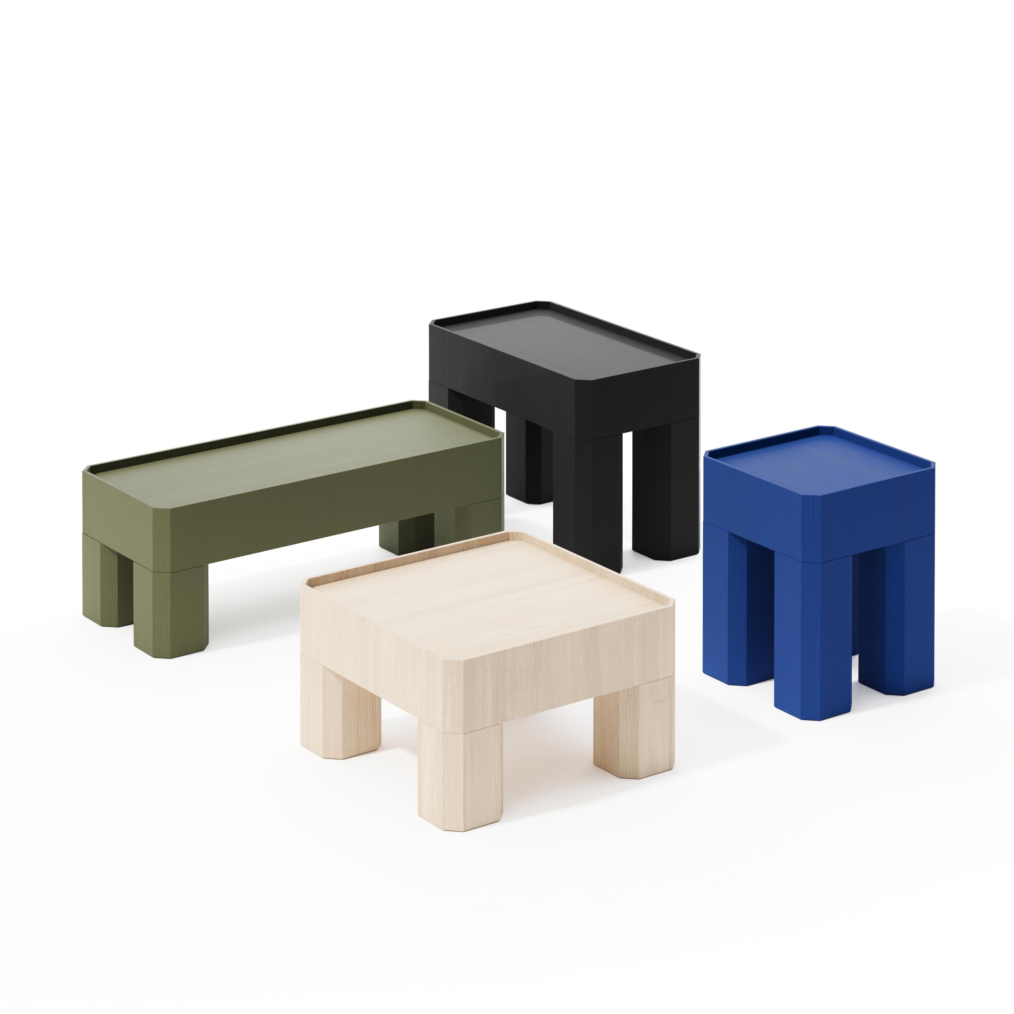 La table basse BLOCK n'est pas seulement une surface - c'est la pièce maîtresse qui ancre votre espace. Avec sa forme géométrique précise et sa silhouette polygonale audacieuse, il équilibre le minimalisme moderne avec un caractère chaleureux et