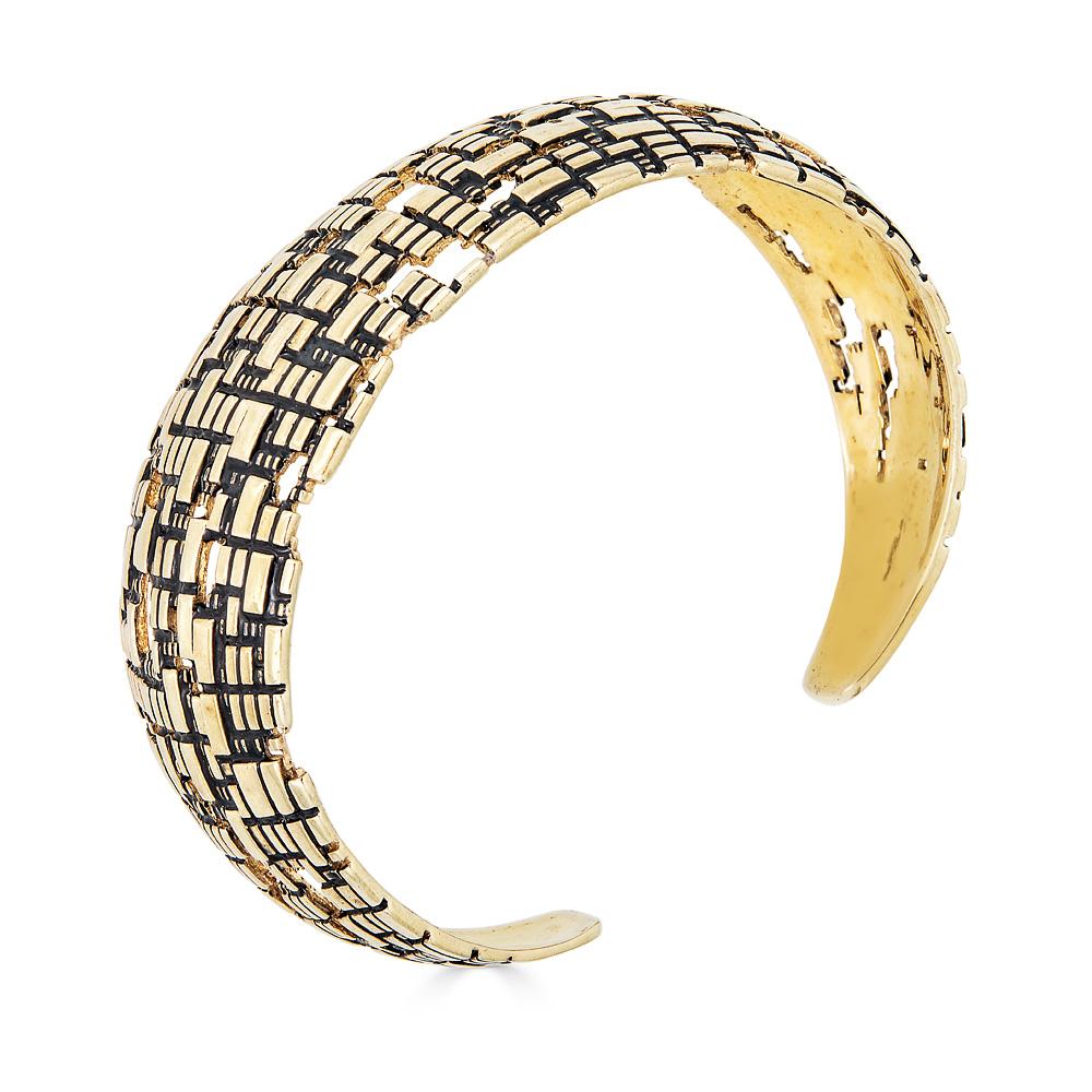 This limited edition (one of five) piece by John Brevard is designed based on the bitcoin blockchain using a parametric modeling tool. Crafted in 18K yellow gold, this cuff is perfect for the 21st century woman. Matching collar, earrings, and ring