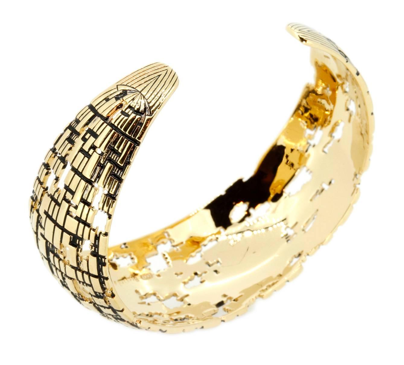 Blockchain 18 Karat Gold Cuff For Sale 2