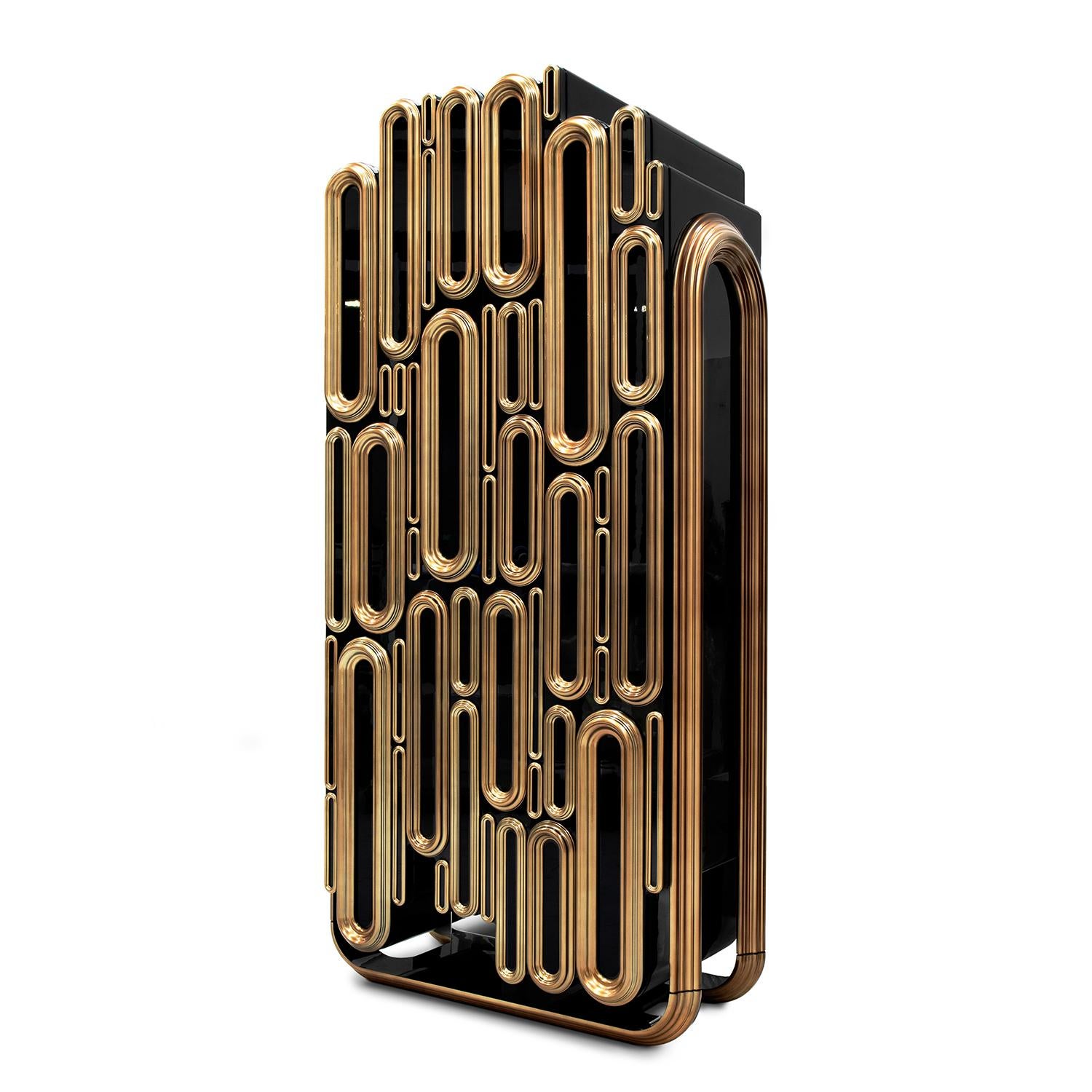Cabinet blocks gold with wooden structure. Each part
covered by metallic elements in gold finish. Handcrafted in
black and gold high gloss varnish finish. Mirror inside.
Joinery, lacquering, varnishing techniques.
Exceptional piece.