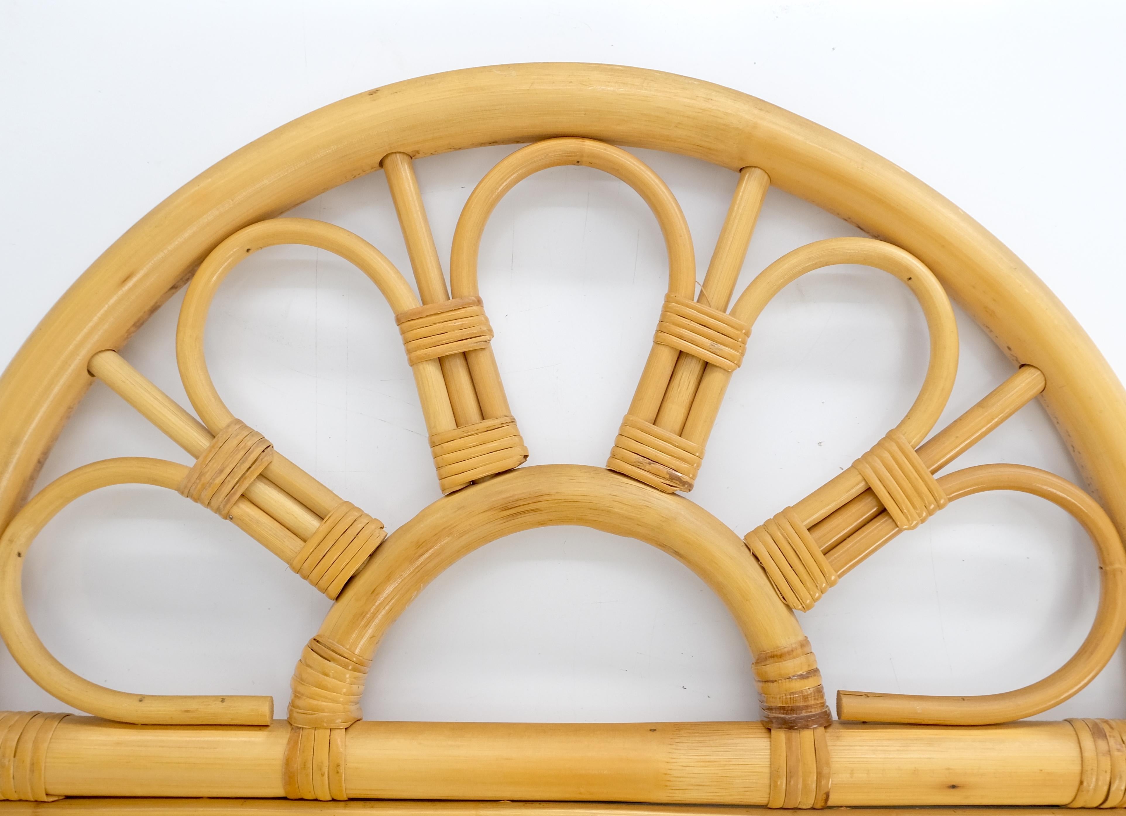 Mid-Century Modern Blond Bamboo Ratan Dome Top Shape Mid Century Modern Wall Mirror MINT! For Sale