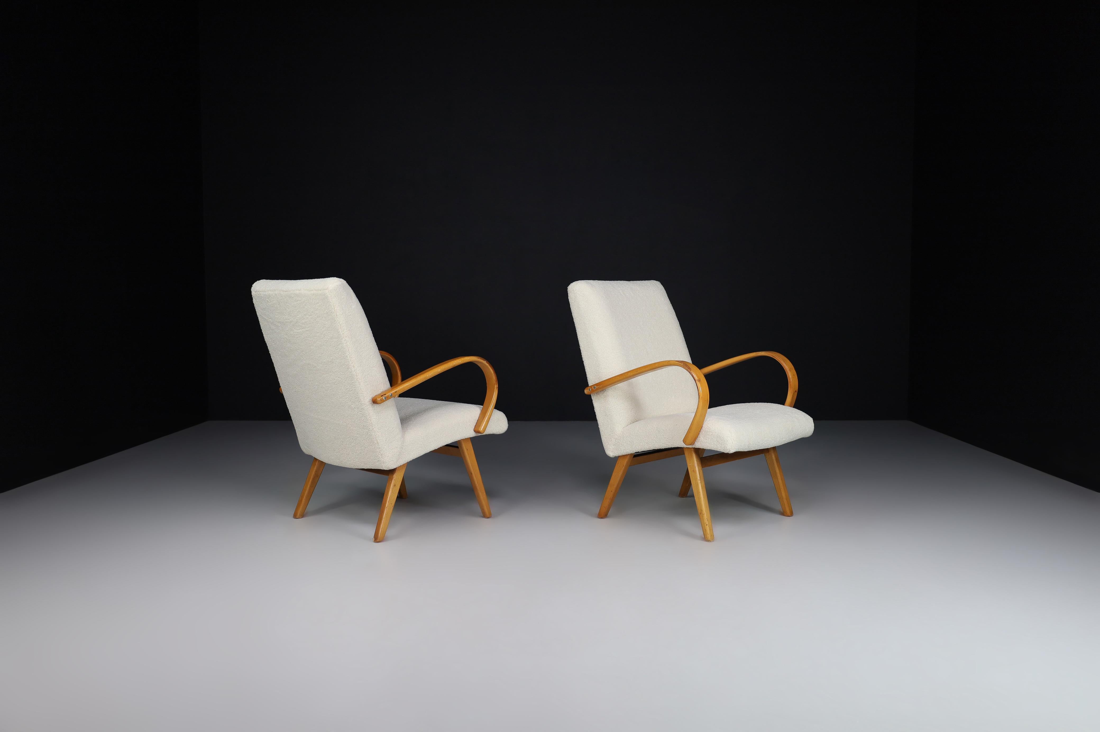 Czech Blond Bentwood Armchairs Manufactured and Designed in Praque, 1950s For Sale