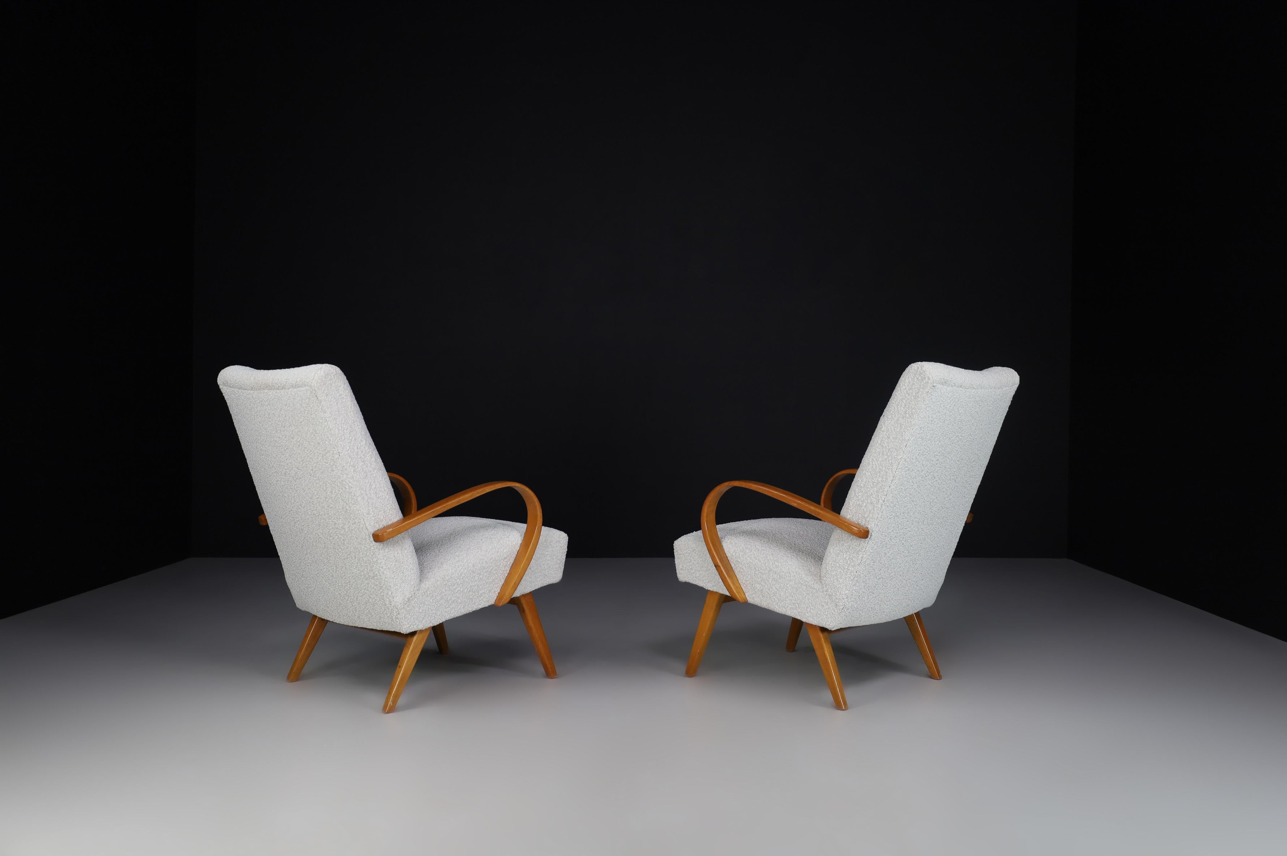 Blond Bentwood Armchairs Manufactured and Designed in Praque, 1950s For Sale 2