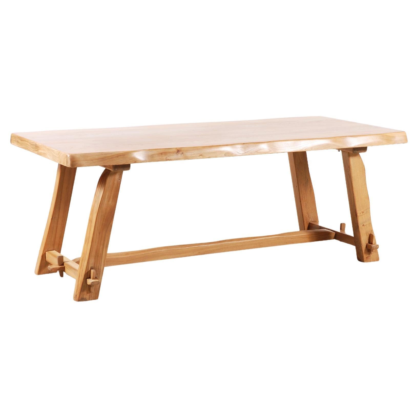 Table de salle à manger en orme blond par Aranjou France, 1950 en vente