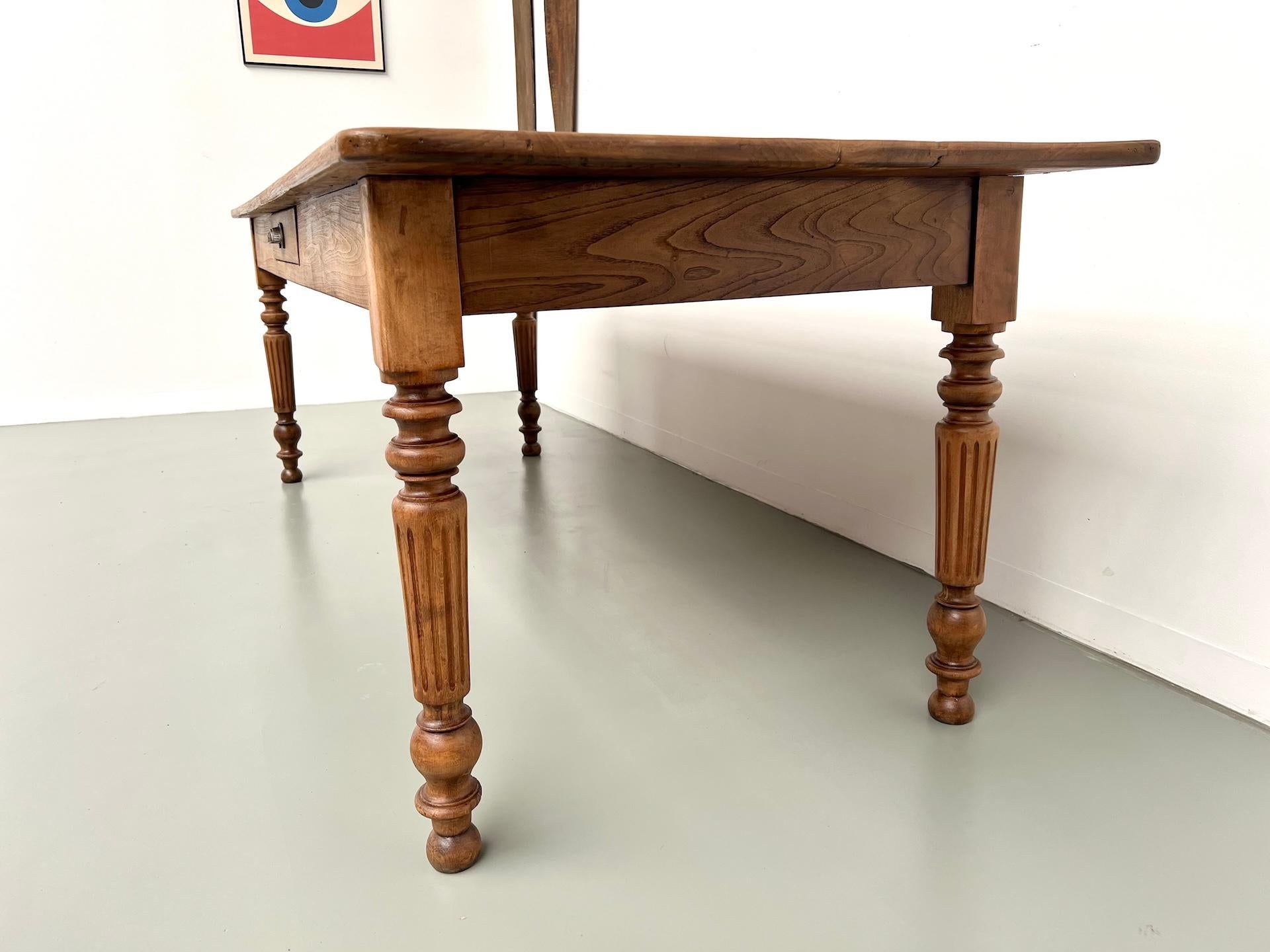 20th Century Blond french walnut farmhouse table – circa 1900 For Sale