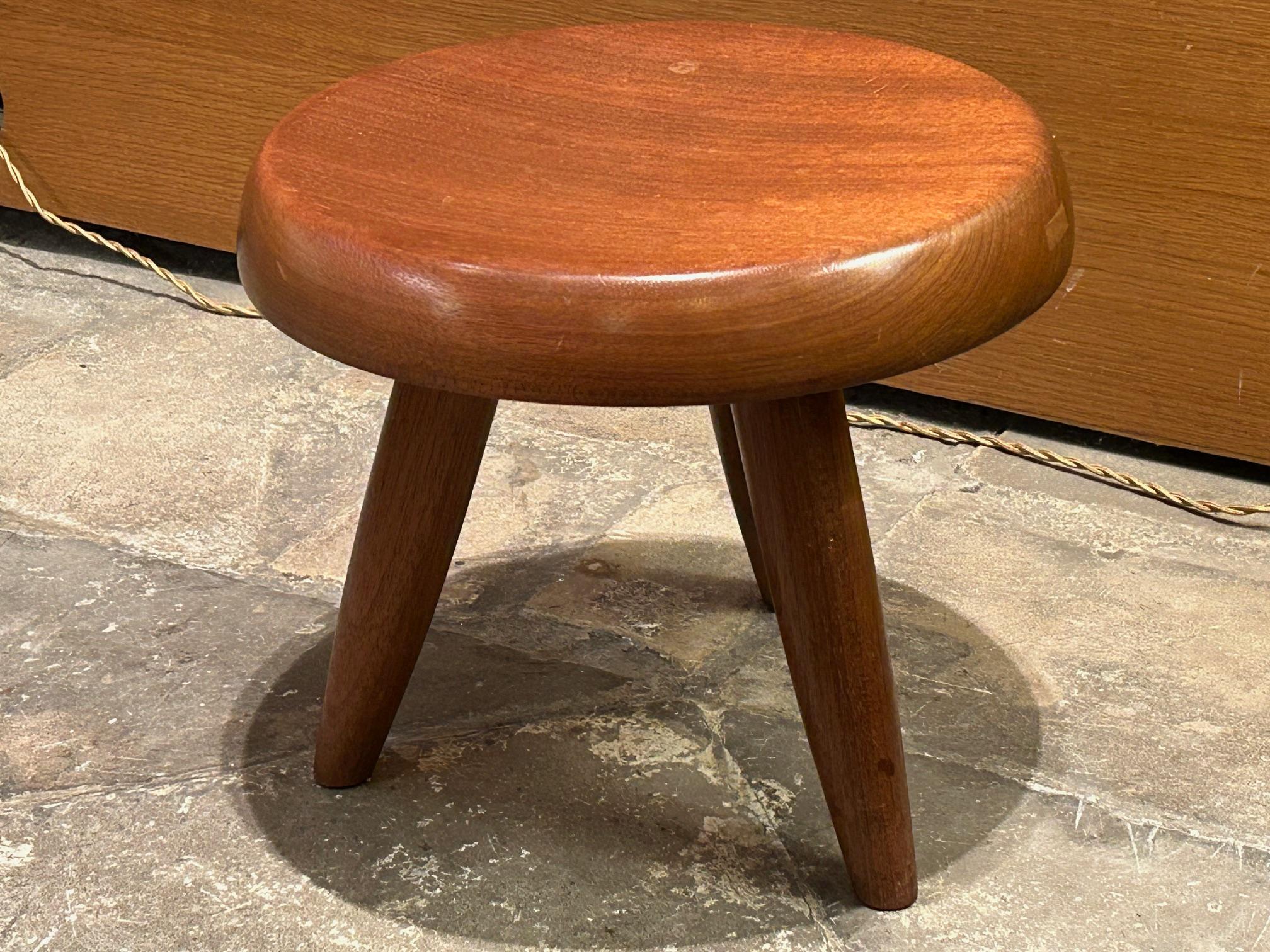 Blond mahogany stool by Charlotte Perriand For Sale 1