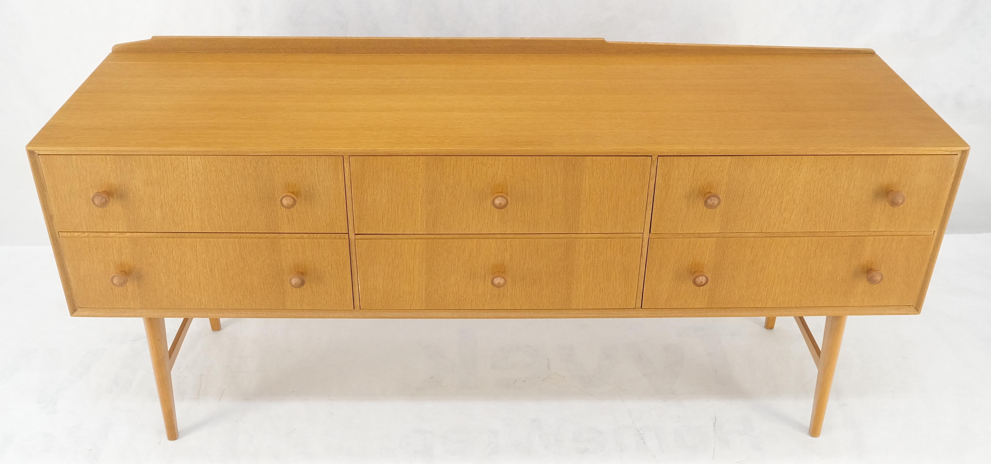 Lacquered Blond Oak 66