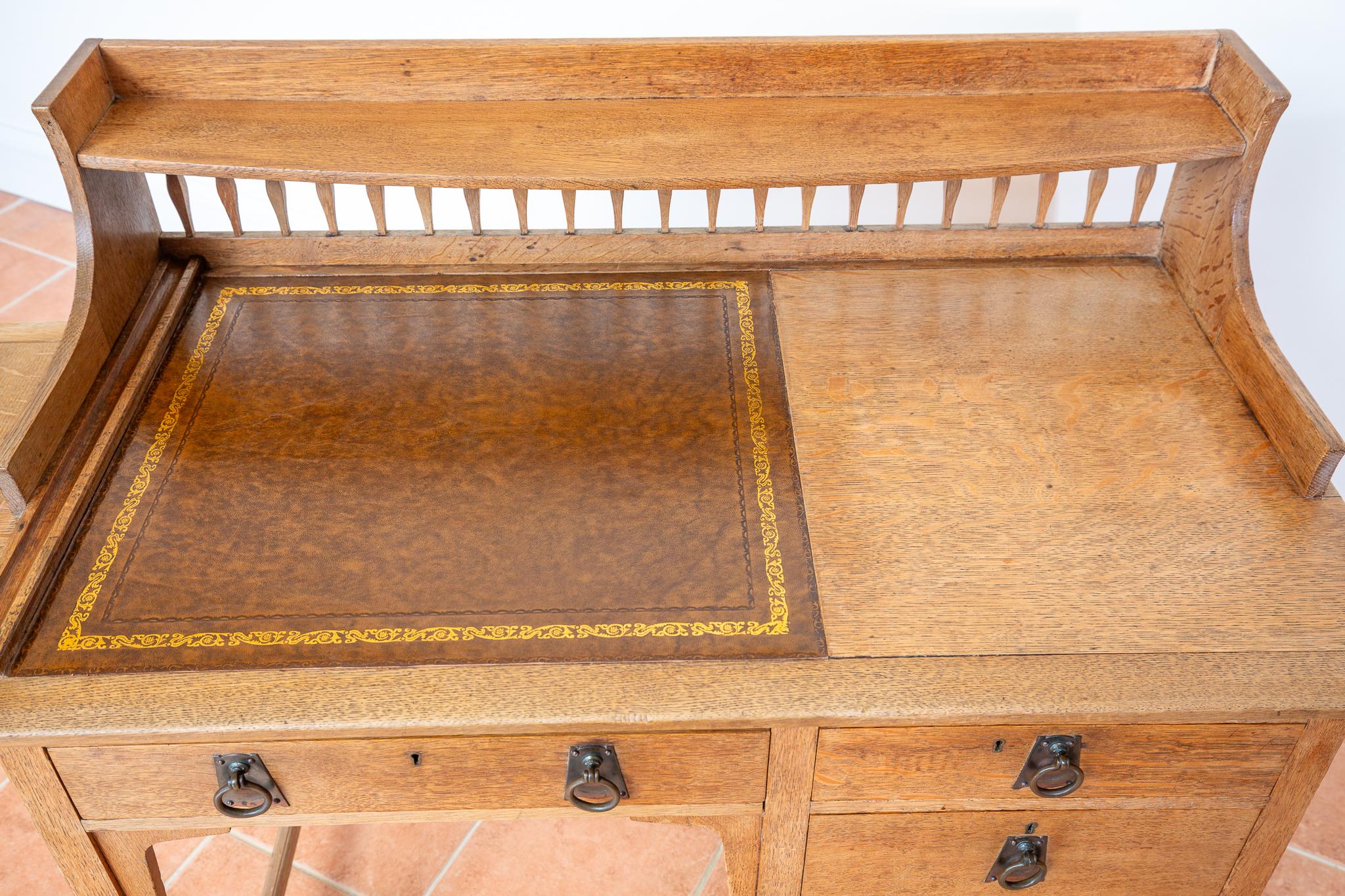 Blonde Arts & Craft Schreibtisch English Antique 1900 Leder Oak Shapland & Petter im Angebot 4