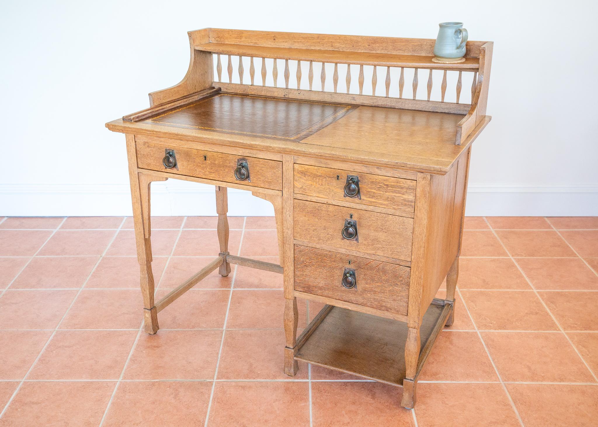 Blonde Arts & Craft Schreibtisch English Antique 1900 Leder Oak Shapland & Petter im Angebot 5