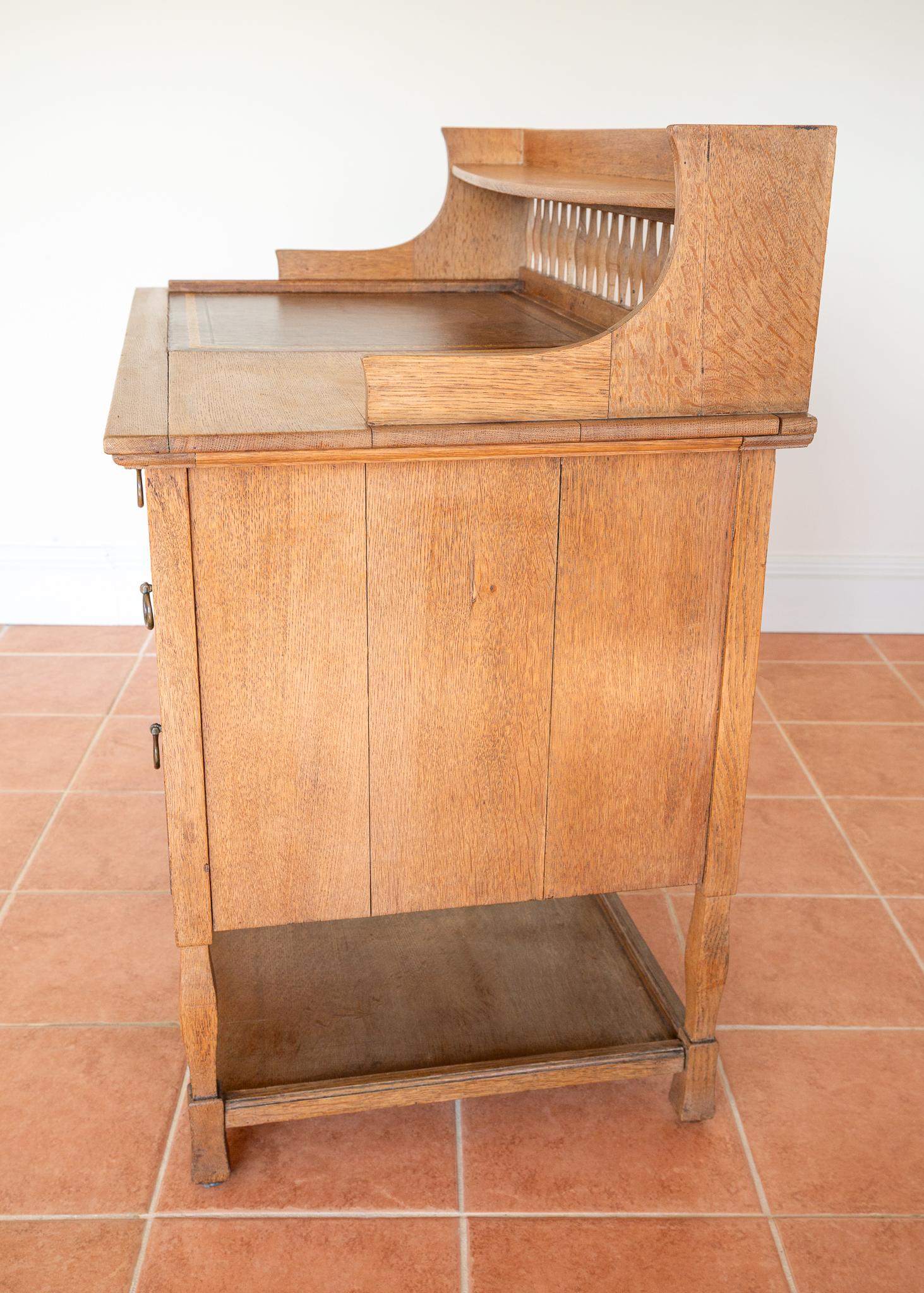 Blonde Arts & Craft Schreibtisch English Antique 1900 Leder Oak Shapland & Petter im Angebot 9