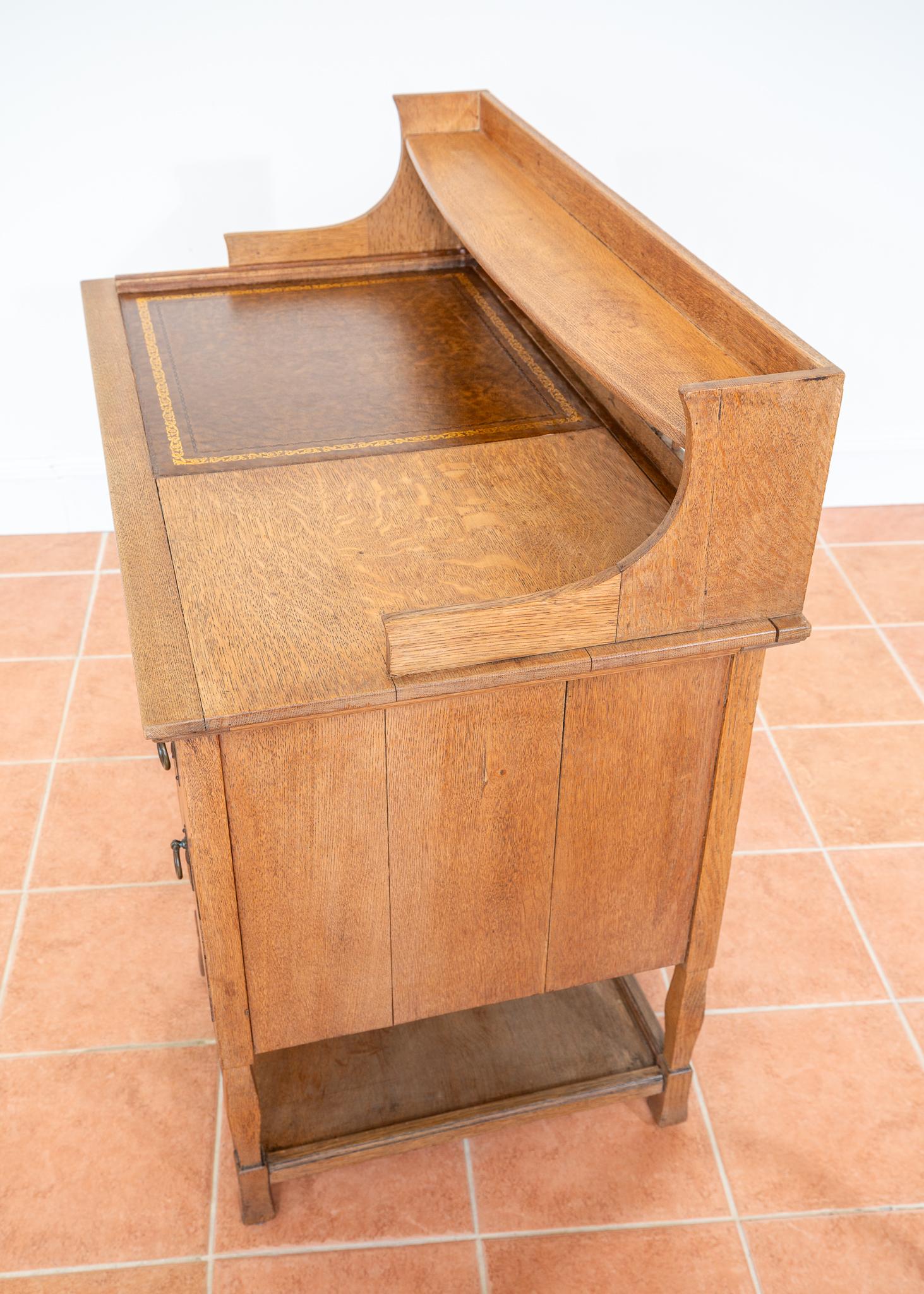 Blonde Arts & Craft Schreibtisch English Antique 1900 Leder Oak Shapland & Petter (Kupfer) im Angebot