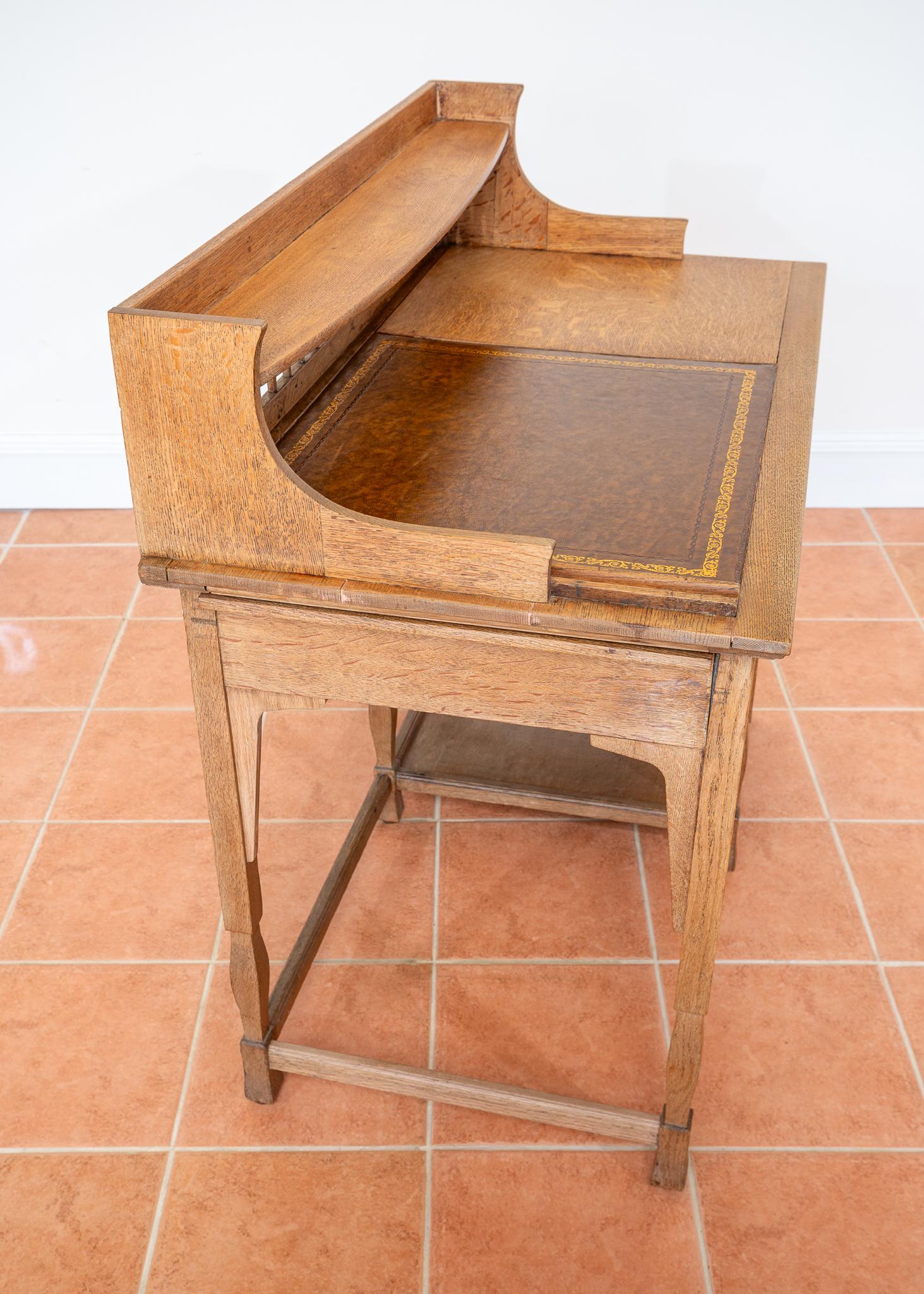 Blonde Arts & Craft Schreibtisch English Antique 1900 Leder Oak Shapland & Petter im Angebot 1