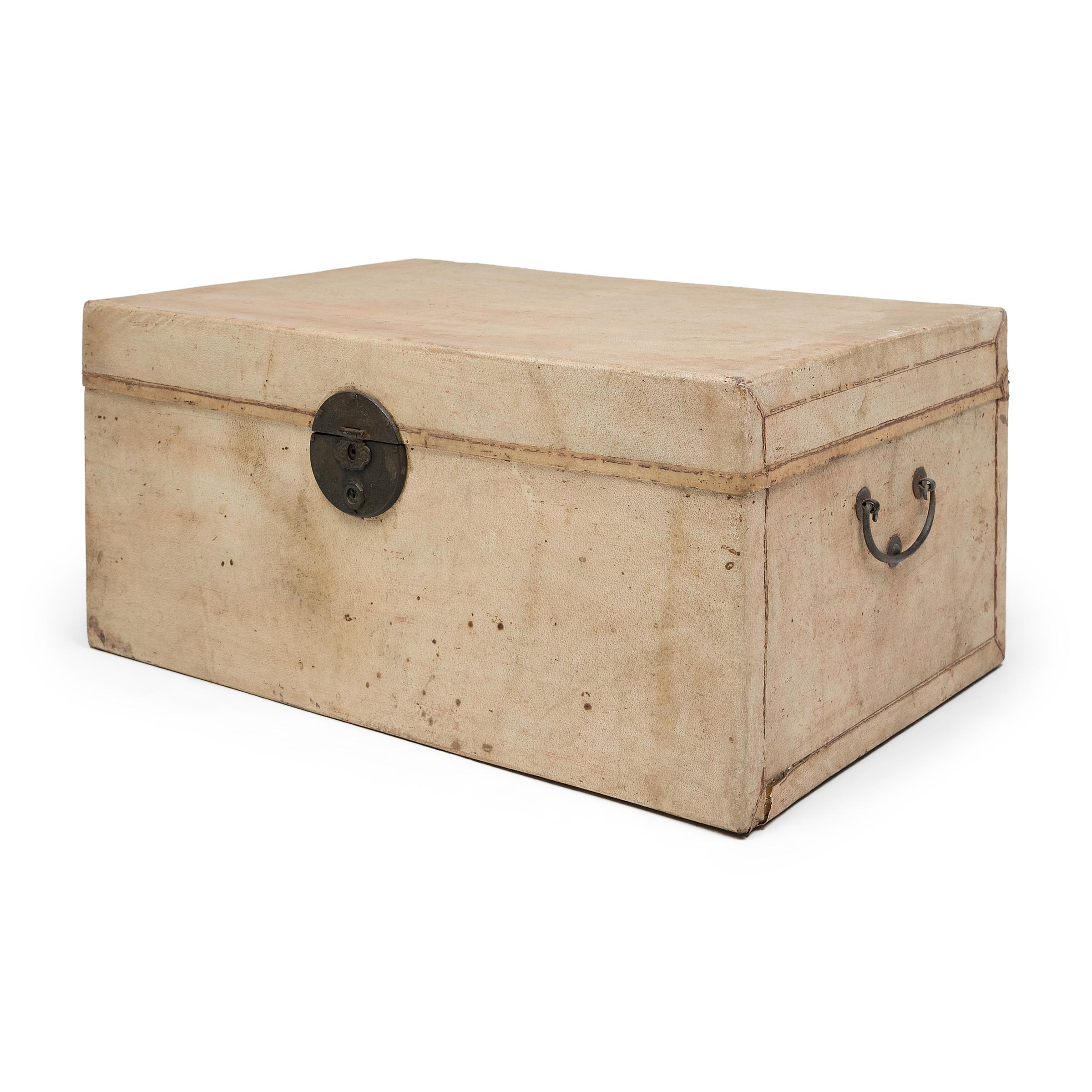 Blonde Chinese Hide Storage Trunk, C. 1800 In Good Condition For Sale In Chicago, IL