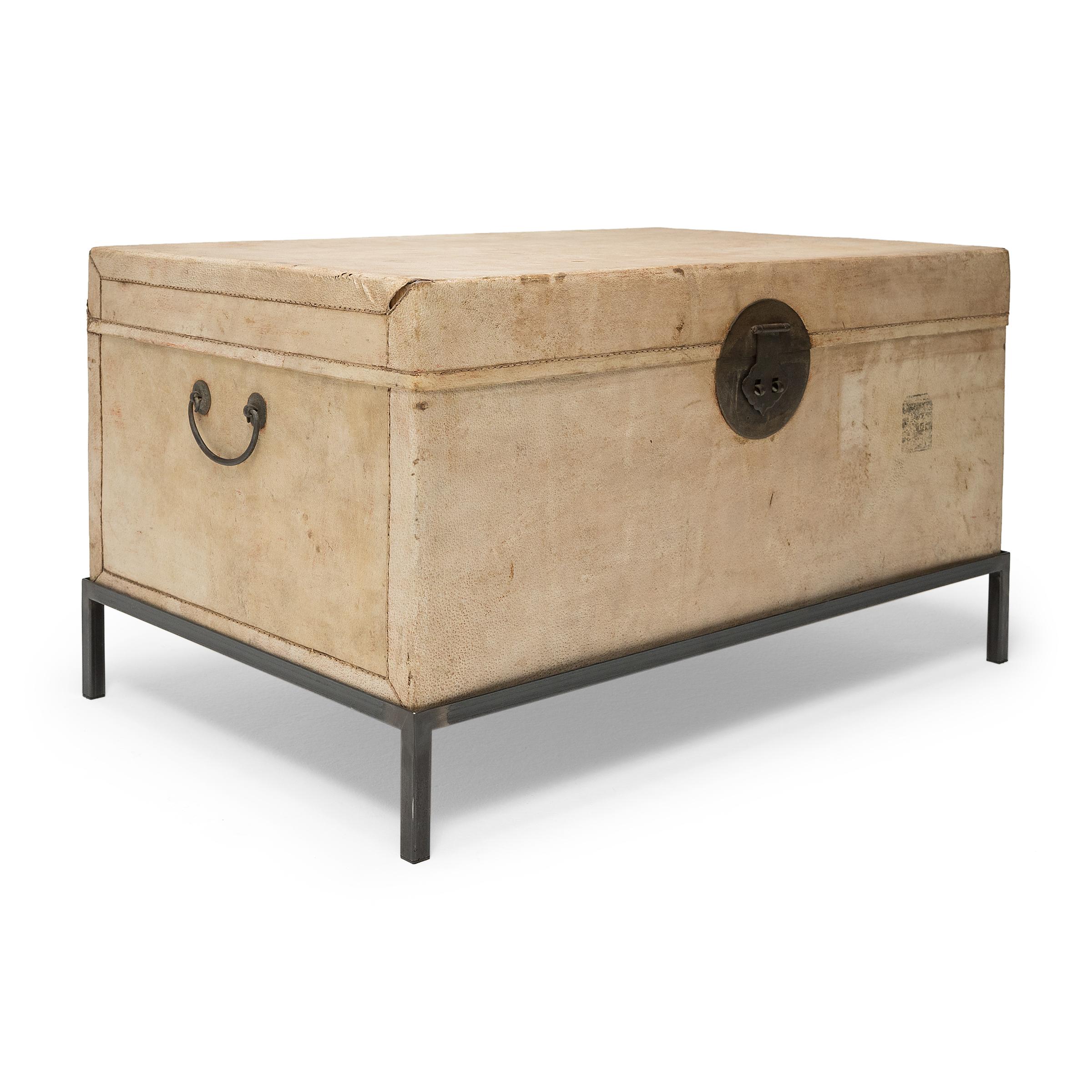 Blonde Chinese Hide Trunk Table, circa 1800 In Good Condition For Sale In Chicago, IL