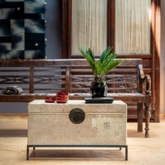 Tavolo da baule in cuoio cinese biondo, circa 1800