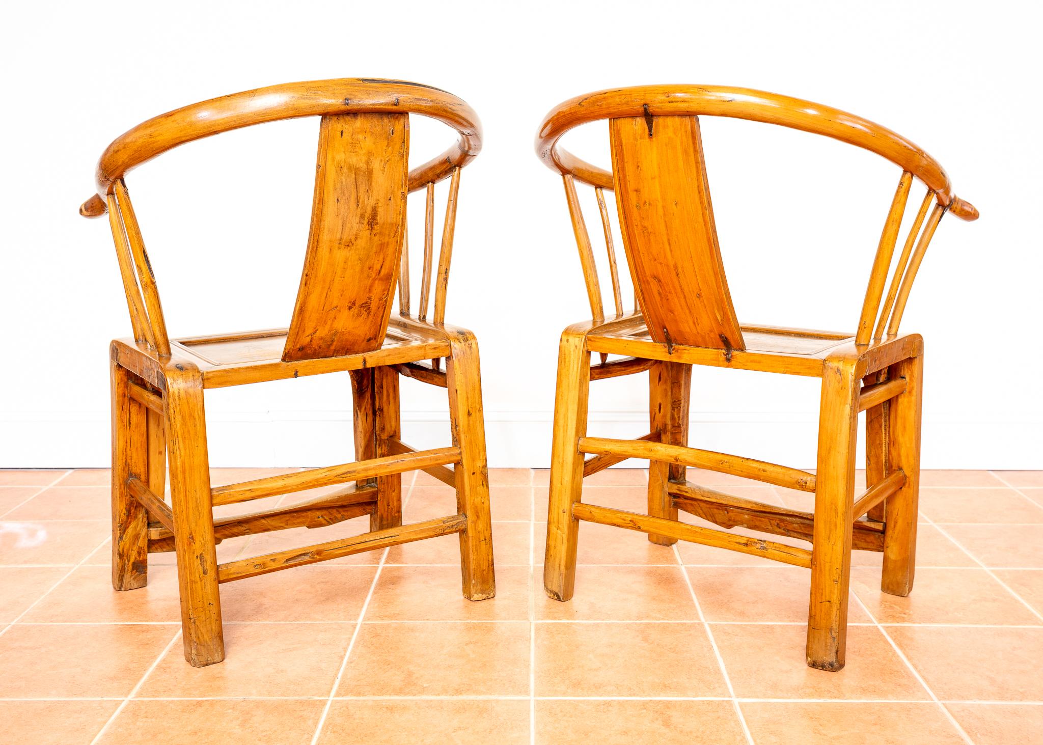 Blonde Chinese Horseshoe Armchairs Grand Tutor Oriental Country Antique Thrones In Good Condition For Sale In London, GB