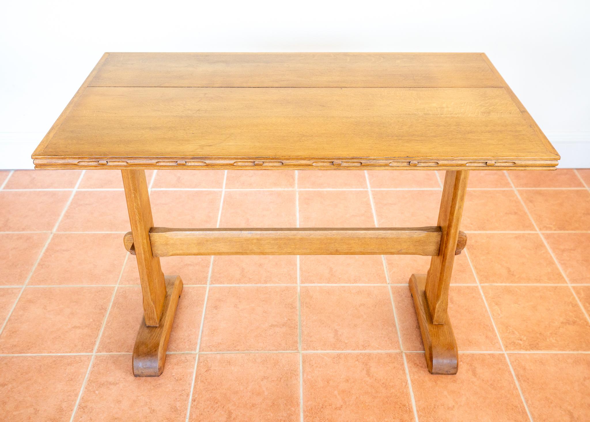 Blonde Light Oak Refectory Trestle Table Cotswold School Arts And Crafts Rustic im Angebot 7