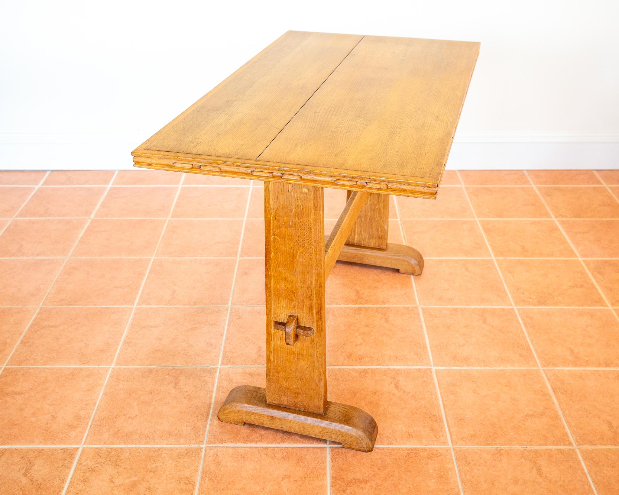 Blonde Light Oak Refectory Trestle Table Cotswold School Arts And Crafts Rustic im Angebot 9