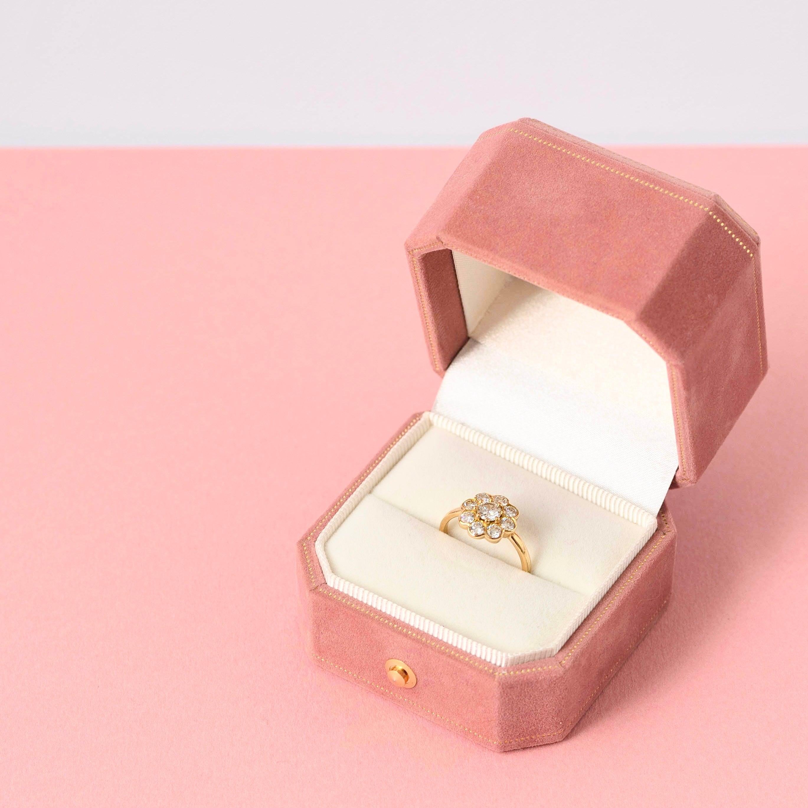 Bloom Blumenring aus 18 Karat Gold mit Diamanten im Zustand „Neu“ in London, GB