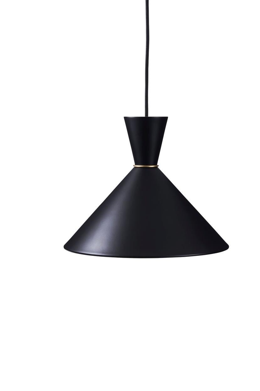 Bloom Black Noir Pendant by Warm Nordic
Dimensions: D30 x W30 x H24 cm
Material: Lacquered steel, Solid brass
Weight: 2 kg
Also available in different colours. Please contact us.

An exquisite pendant with a rigorous design, designed in the