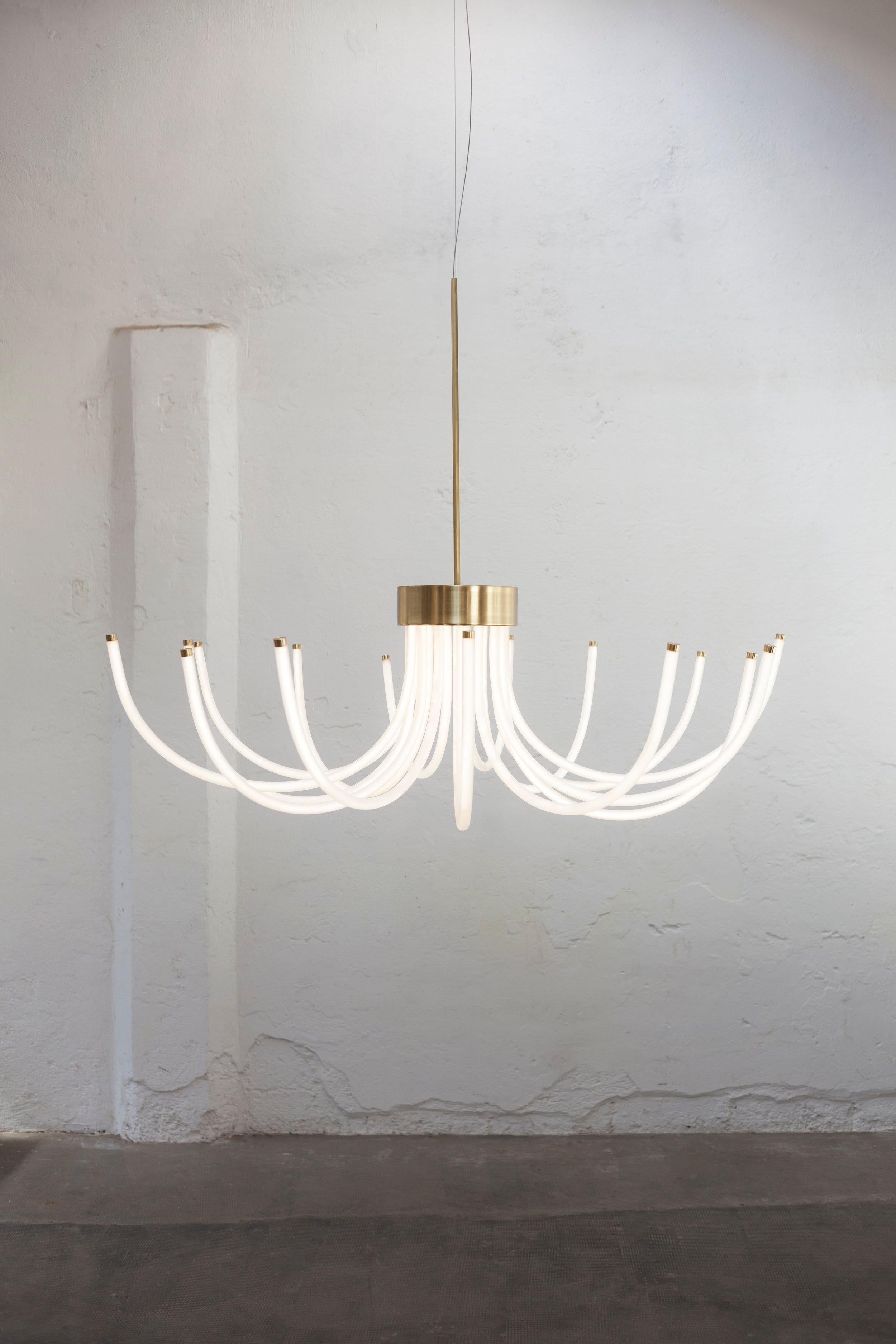 XXI secolo e contemporaneo Lampadario Bloom in ottone di Morghen Studio in vendita