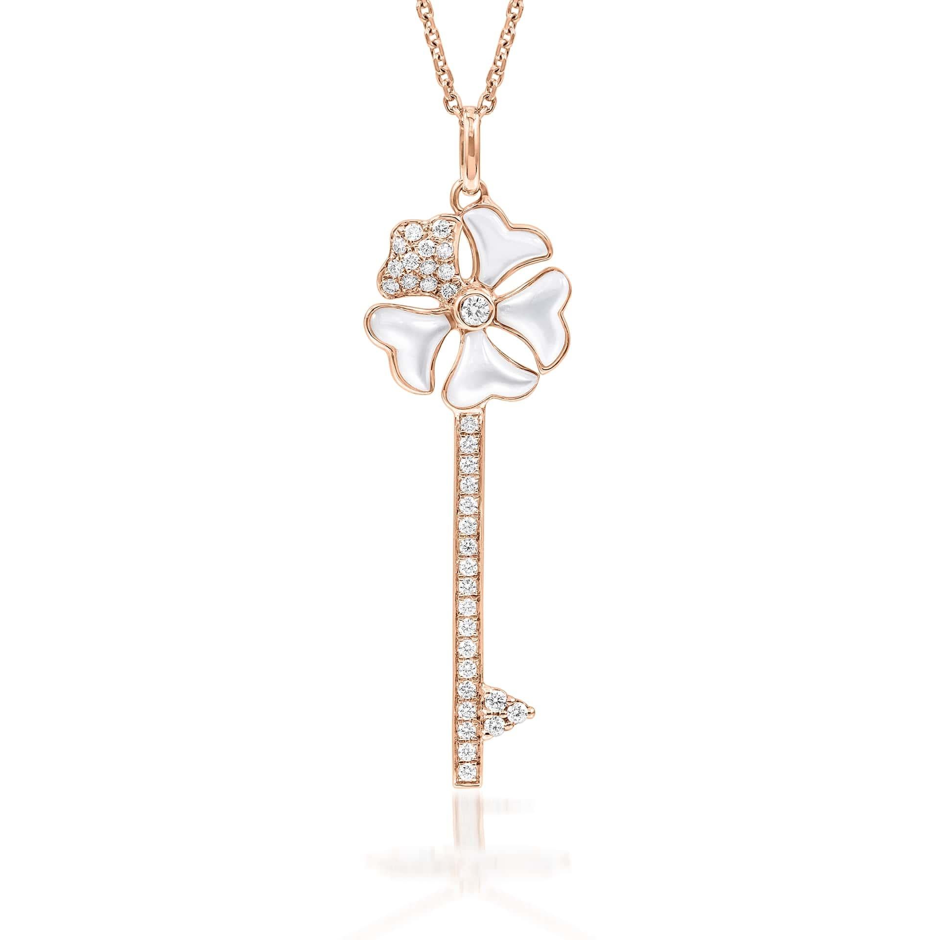 Bloom Diamond and Mother-of-Pearl Key Necklace in 18K Rose Gold

Inspired by the exquisite petals of the alpine cinquefoil flower, the Bloom collection combines the richness of diamonds and precious metals with the light versatility of this