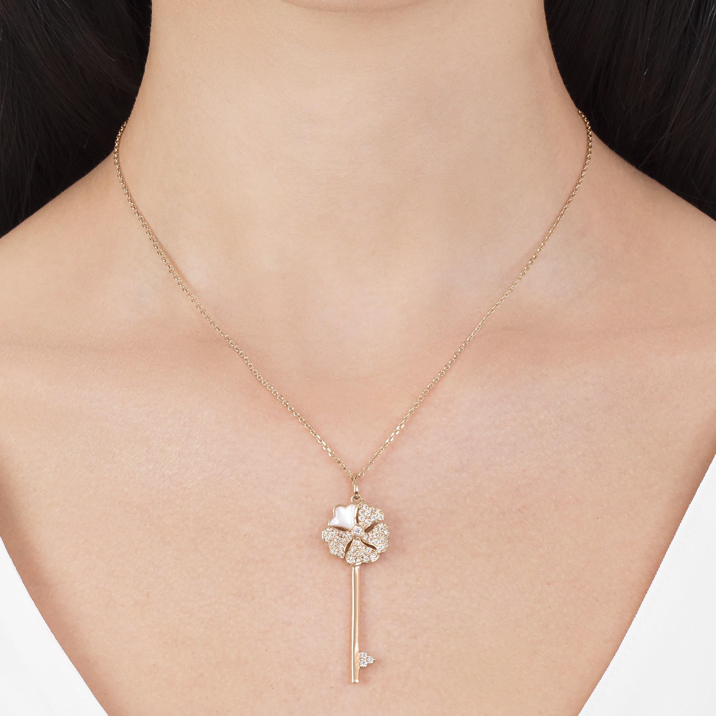 Round Cut Bloom Diamond Key Necklace with Mother of Pearl in 18k Rose Gold For Sale