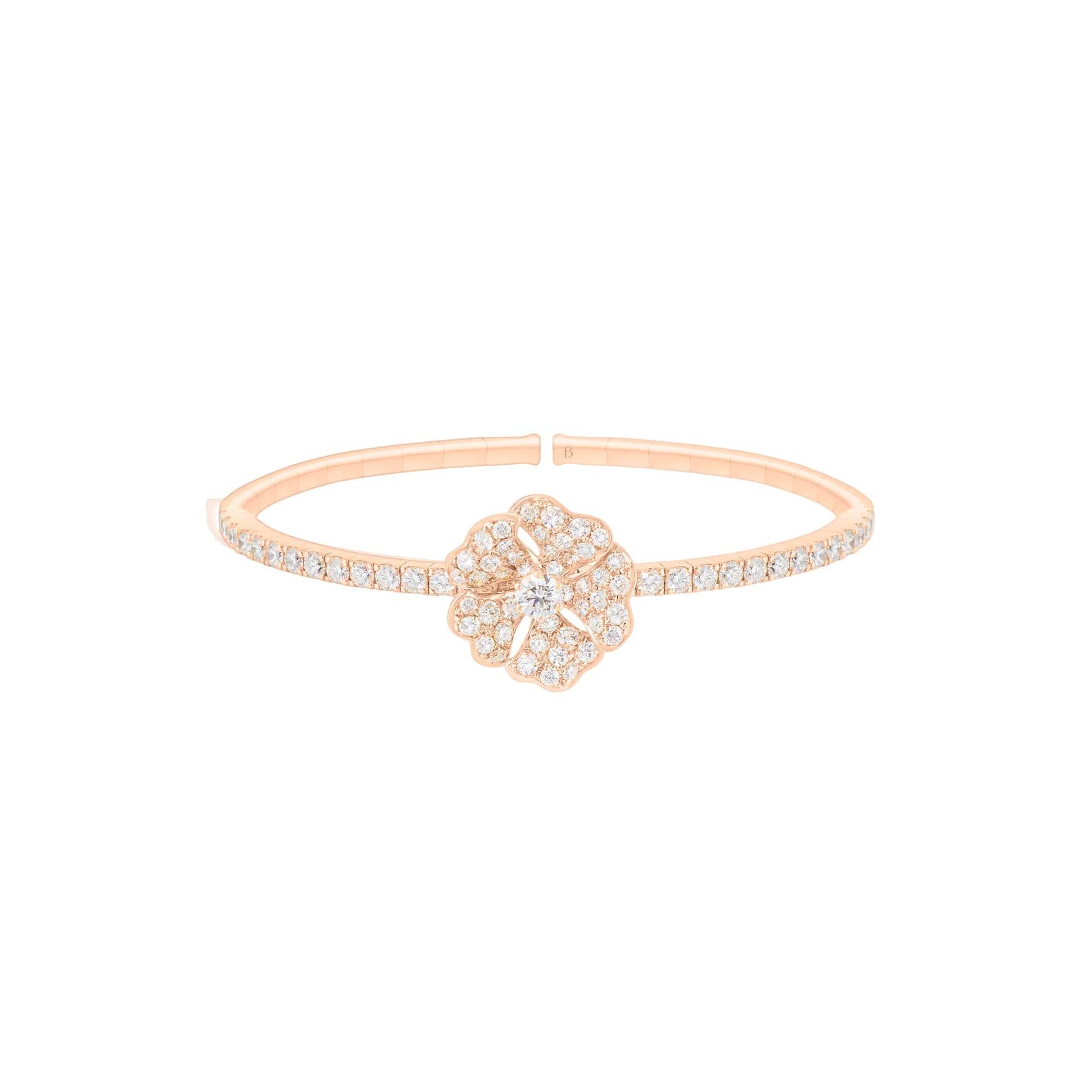 Bloom Diamond Solo Flower Bangle in 18K Rose Gold

Inspired by the exquisite petals of the alpine cinquefoil flower, the Bloom collection combines the richness of diamonds and precious metals with the light versatility of this delicate, five-pointed
