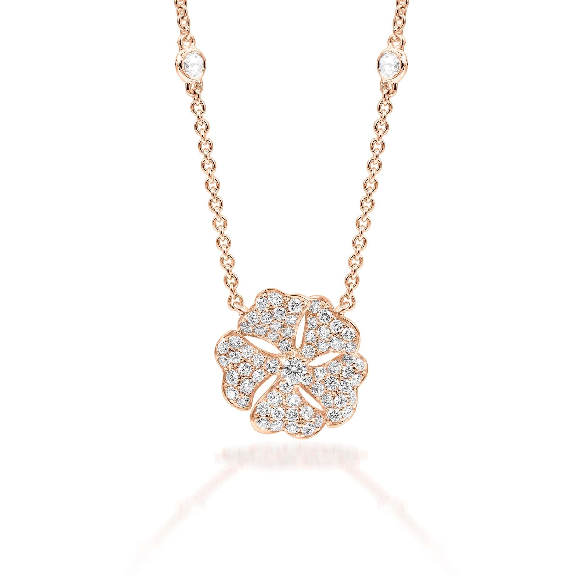 Bloom Diamond Solo Flower Necklace in 18K Rose Gold

Inspired by the exquisite petals of the alpine cinquefoil flower, the Bloom collection combines the richness of diamonds and precious metals with the light versatility of this delicate,